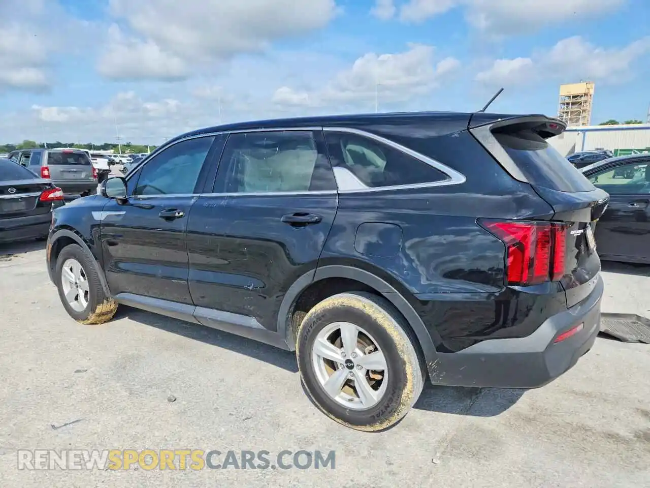 2 Photograph of a damaged car 5XYRG4LCXNG110152 KIA SORENTO 2022