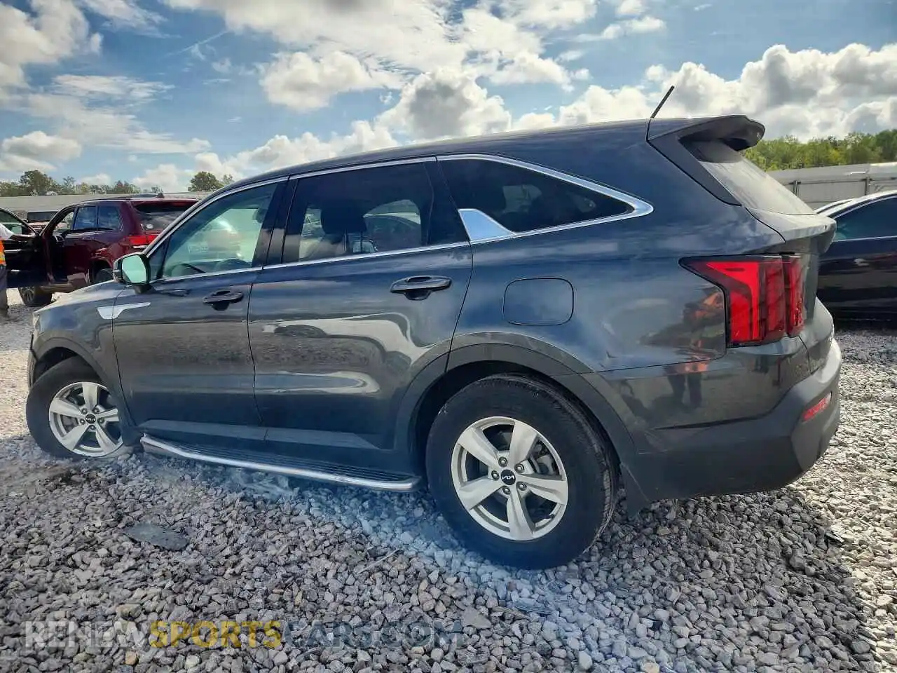 2 fotografías del automóvil dañado 5XYRG4LCXNG145807 KIA SORENTO 2022