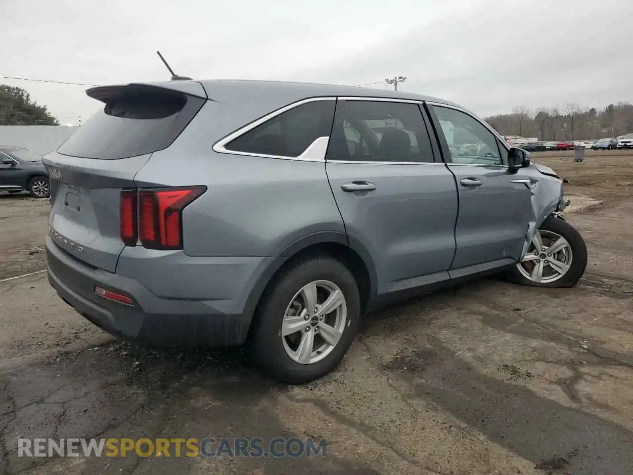 3 Photograph of a damaged car 5XYRGDLC0NG075072 KIA SORENTO 2022