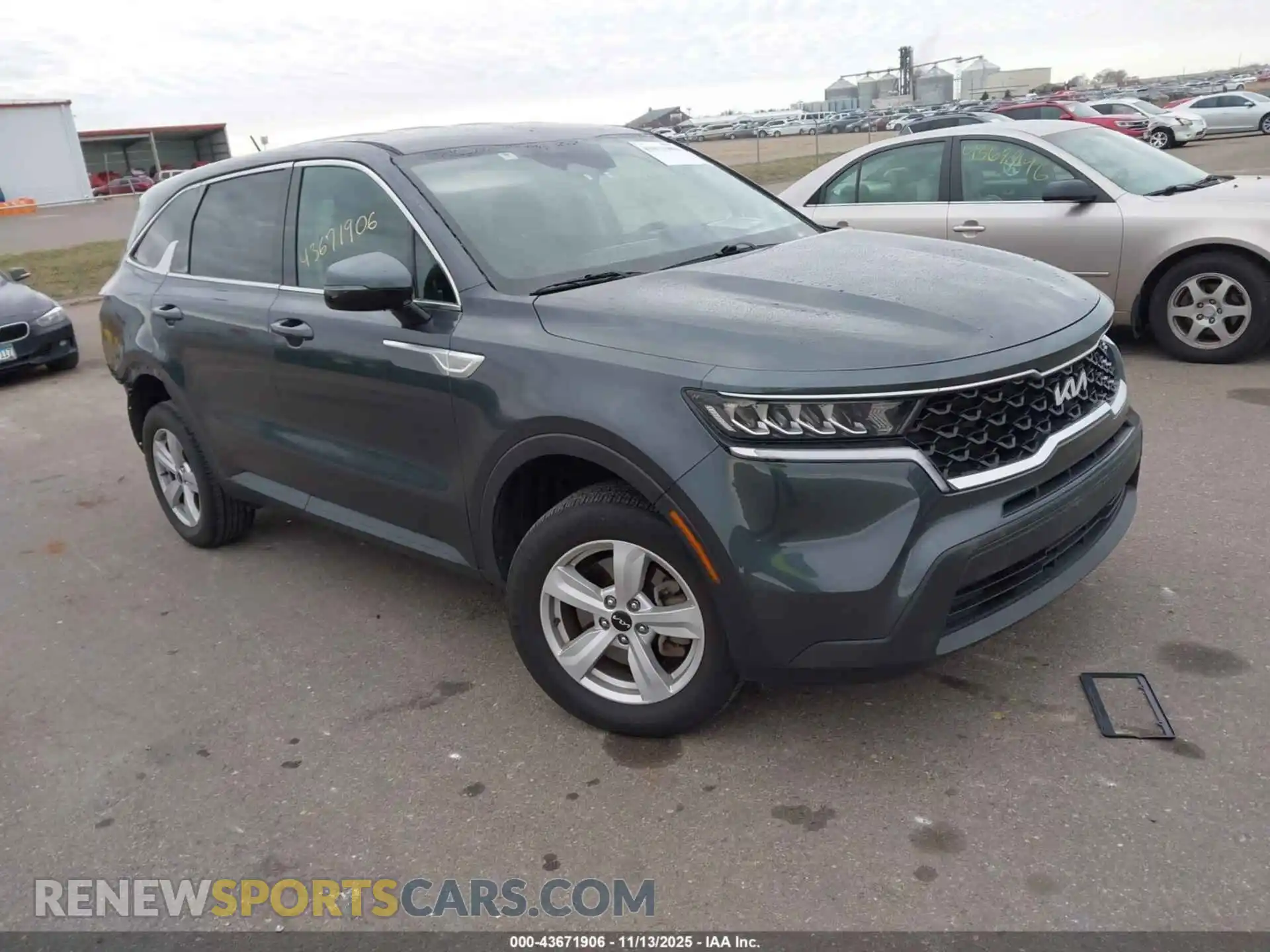 1 Photograph of a damaged car 5XYRGDLC0NG091658 KIA SORENTO 2022