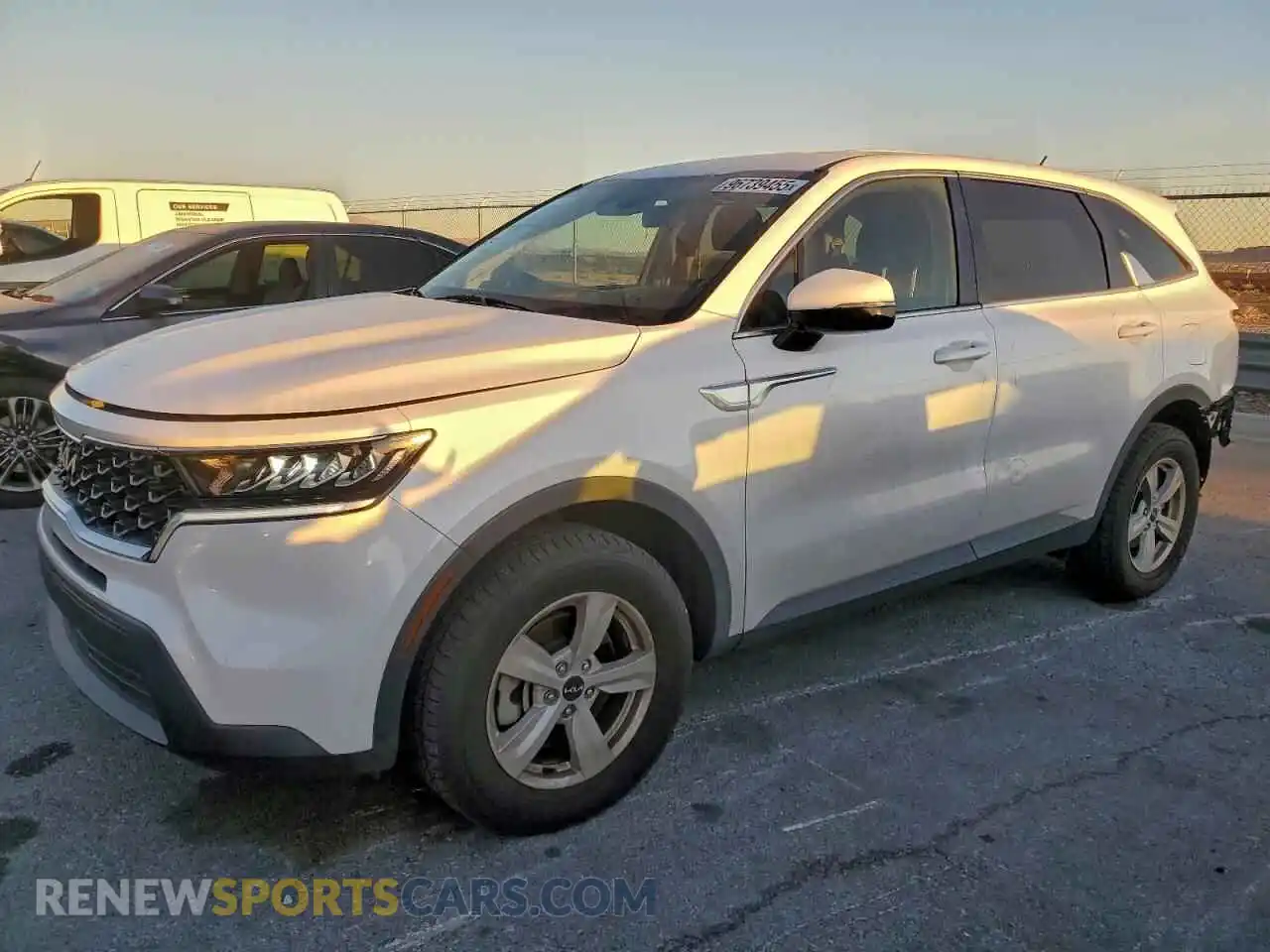1 Photograph of a damaged car 5XYRGDLC0NG112136 KIA SORENTO 2022