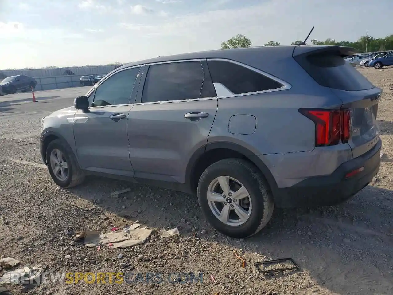 2 Photograph of a damaged car 5XYRGDLC1NG100836 KIA SORENTO 2022