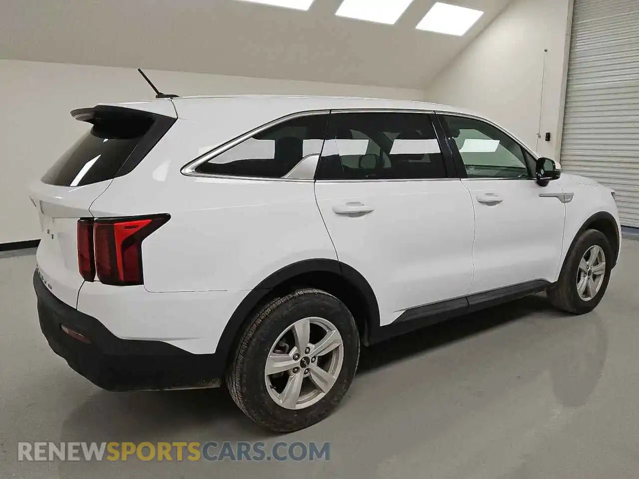 3 Photograph of a damaged car 5XYRGDLC2NG075039 KIA SORENTO 2022