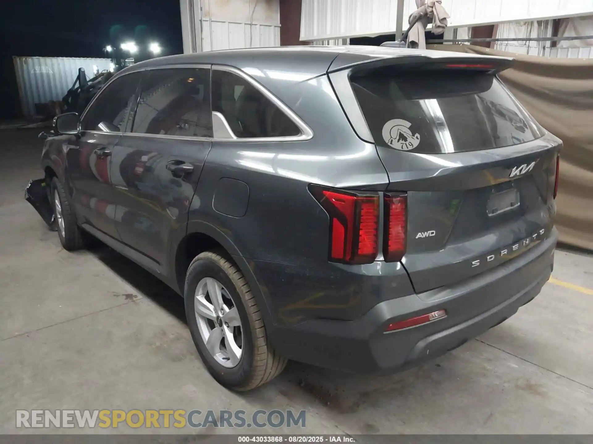 3 Photograph of a damaged car 5XYRGDLC2NG075168 KIA SORENTO 2022