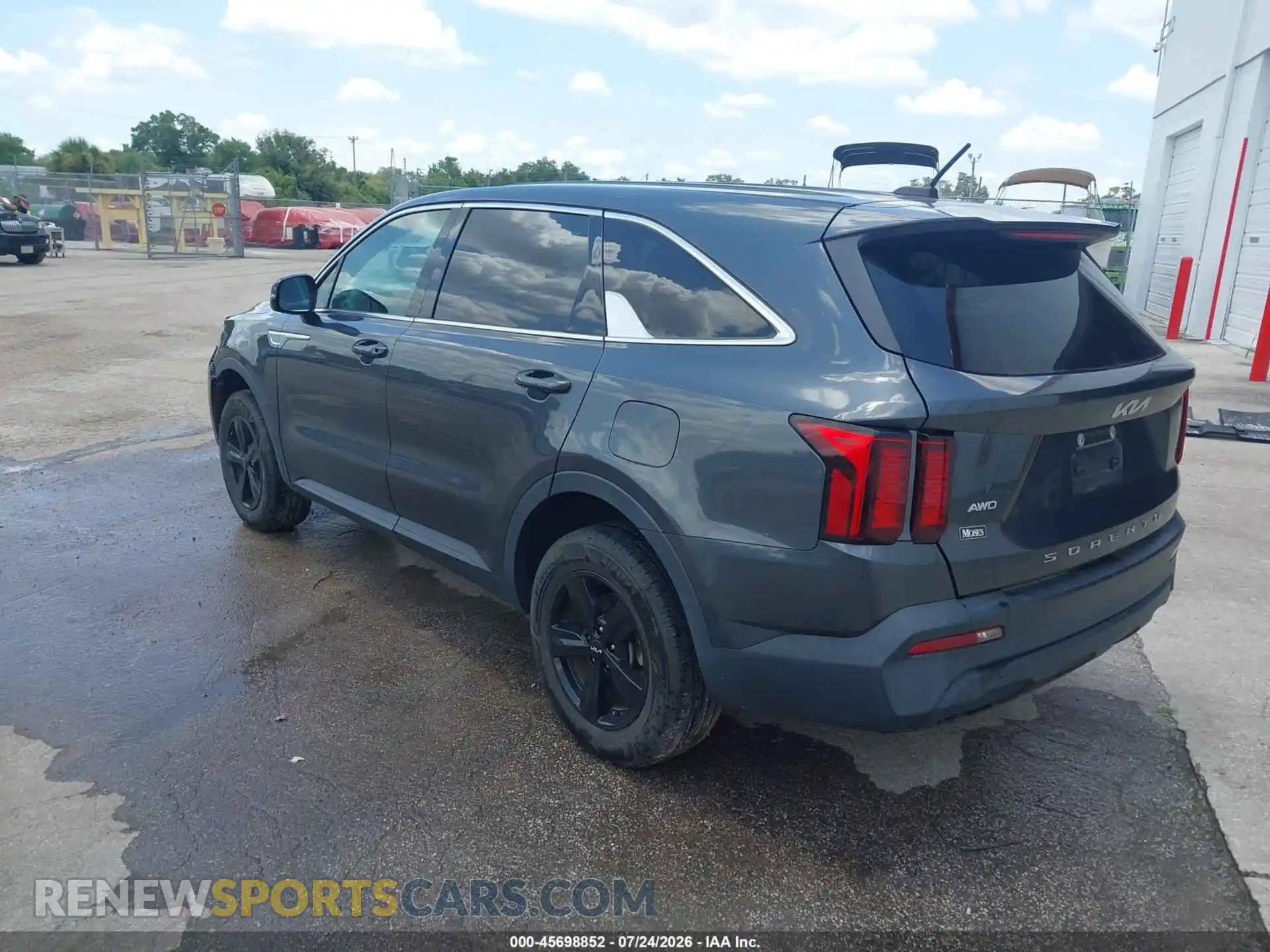 3 Photograph of a damaged car 5XYRGDLC2NG100909 KIA SORENTO 2022