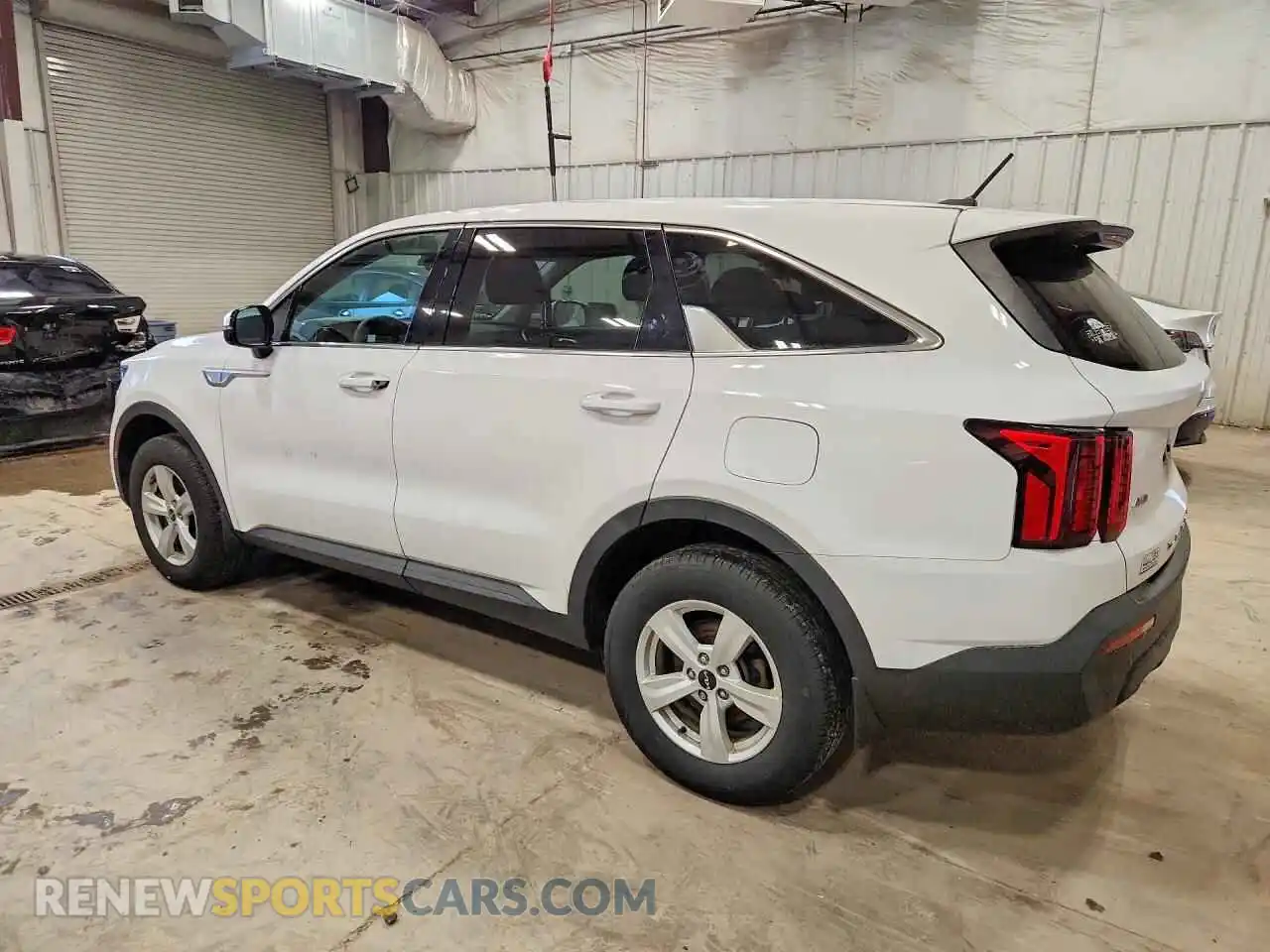 2 Photograph of a damaged car 5XYRGDLC2NG115541 KIA SORENTO 2022