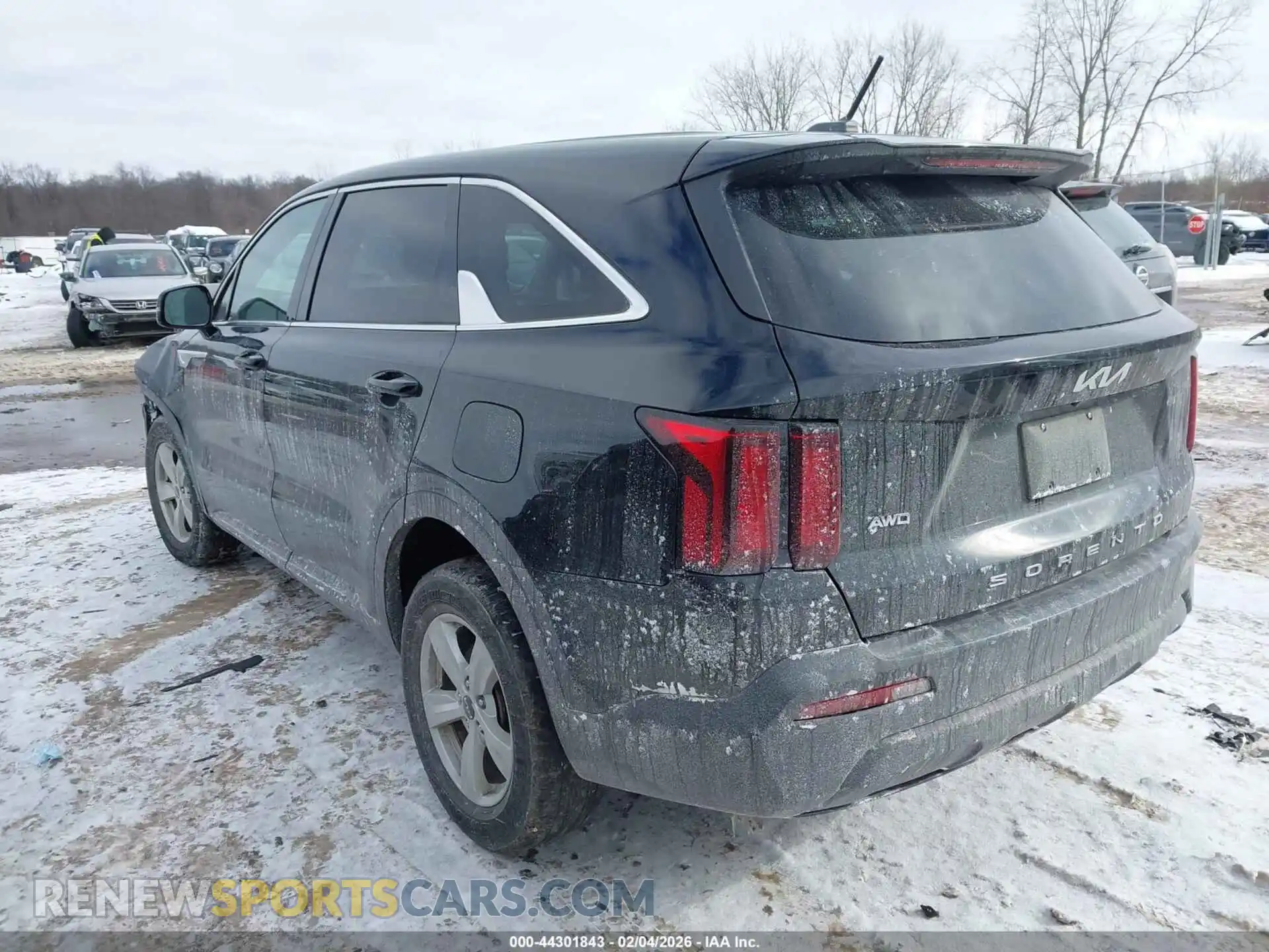 3 Photograph of a damaged car 5XYRGDLC2NG144506 KIA SORENTO 2022