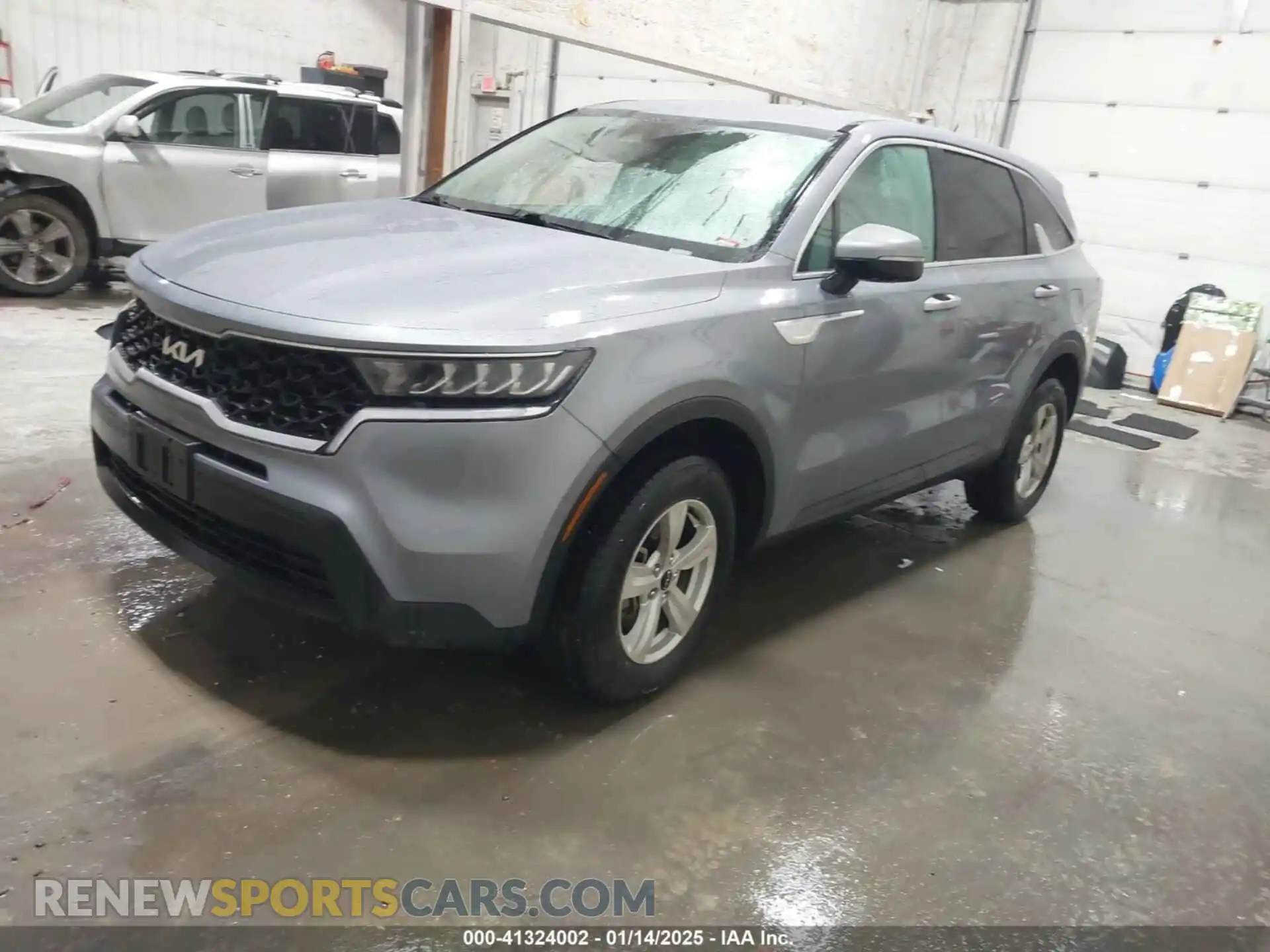 2 Photograph of a damaged car 5XYRGDLC3NG117573 KIA SORENTO 2022