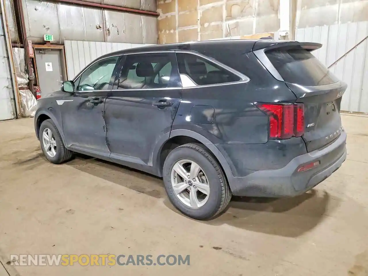 2 Photograph of a damaged car 5XYRGDLC3NG121803 KIA SORENTO 2022
