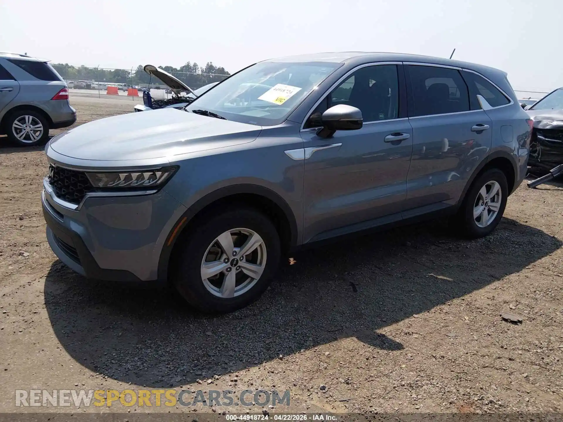 2 Photograph of a damaged car 5XYRGDLC4NG077584 KIA SORENTO 2022
