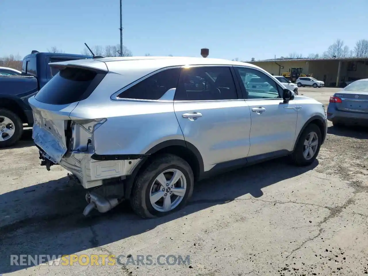 3 Photograph of a damaged car 5XYRGDLC4NG091517 KIA SORENTO 2022