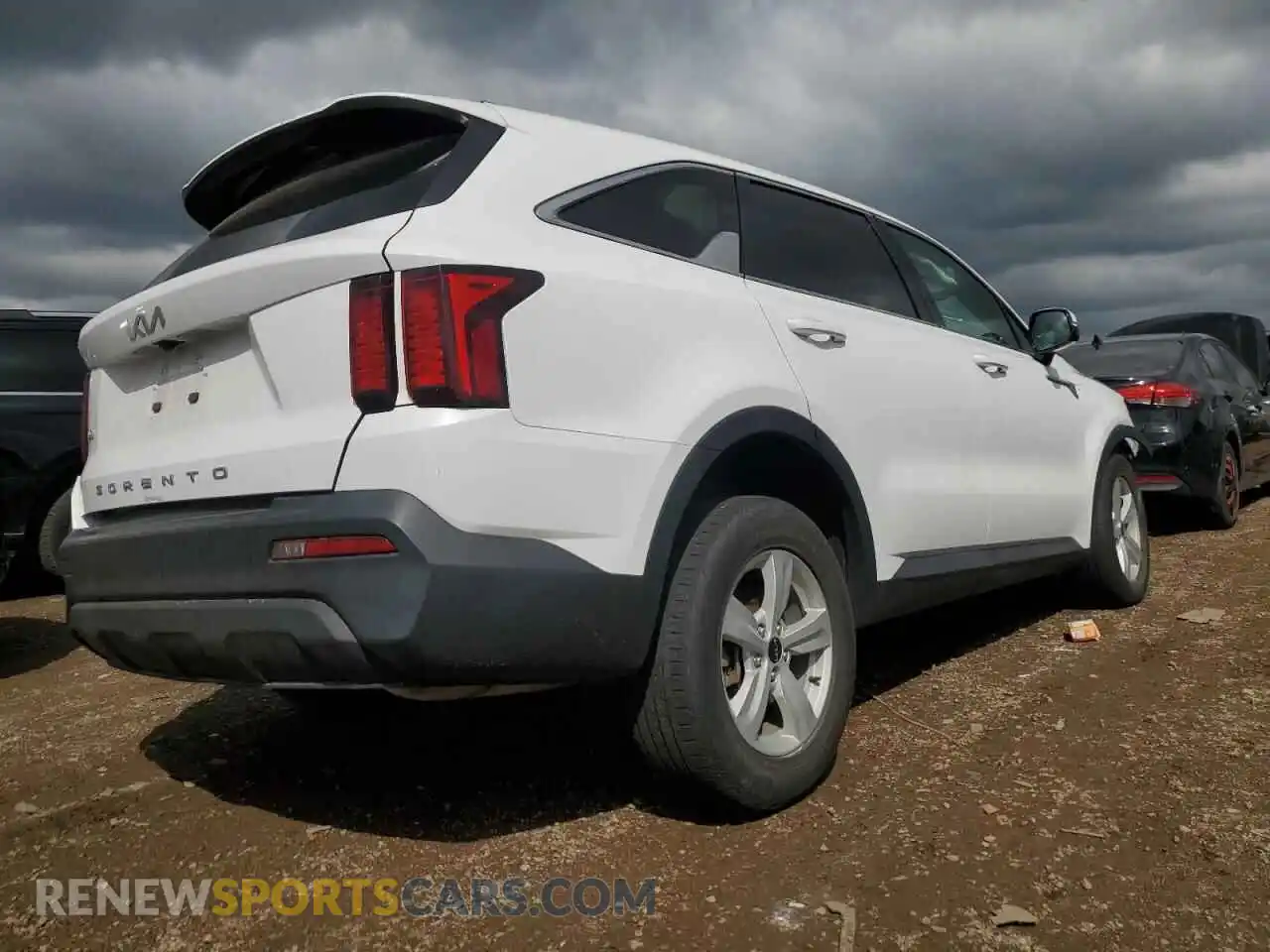 3 Photograph of a damaged car 5XYRGDLC4NG097947 KIA SORENTO 2022