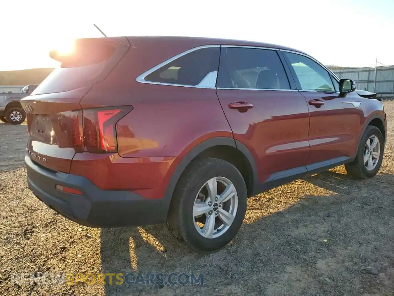 3 Photograph of a damaged car 5XYRGDLC4NG108722 KIA SORENTO 2022