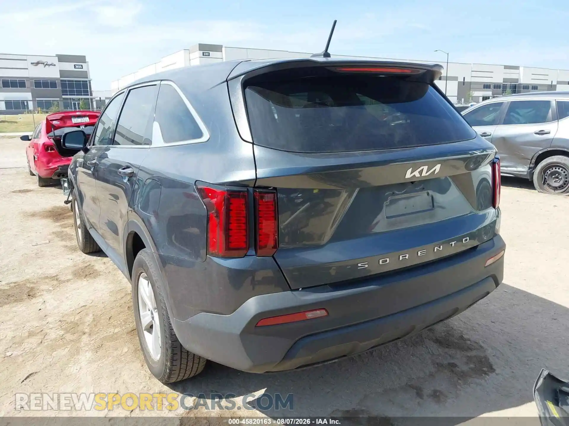 3 Photograph of a damaged car 5XYRGDLC4NG114200 KIA SORENTO 2022