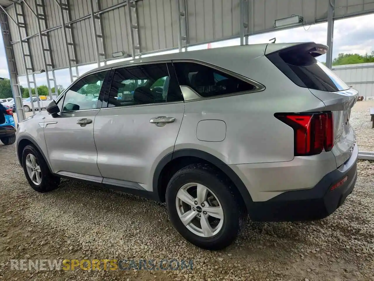 2 Photograph of a damaged car 5XYRGDLC5NG108325 KIA SORENTO 2022
