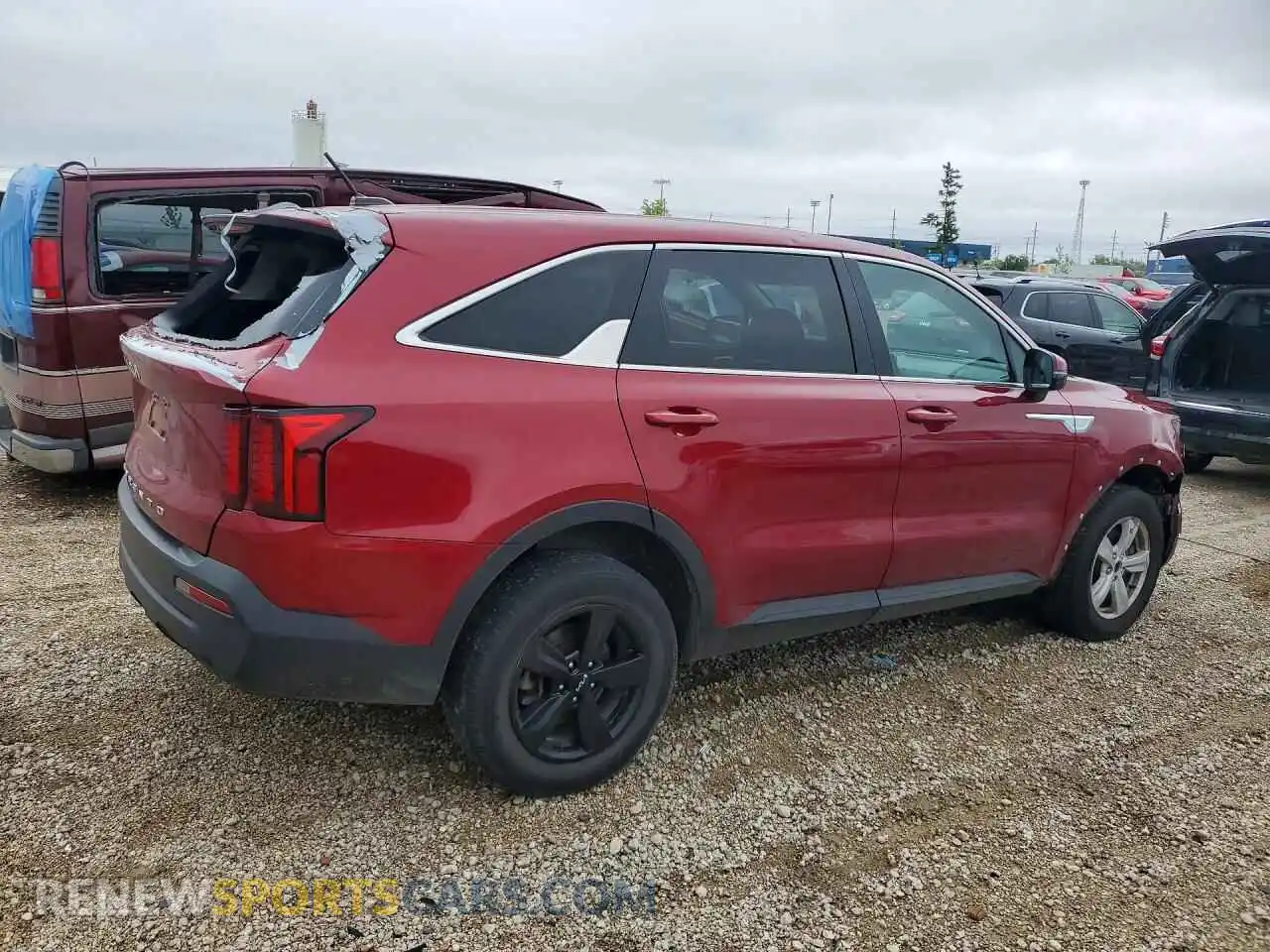 3 Photograph of a damaged car 5XYRGDLC7NG085839 KIA SORENTO 2022