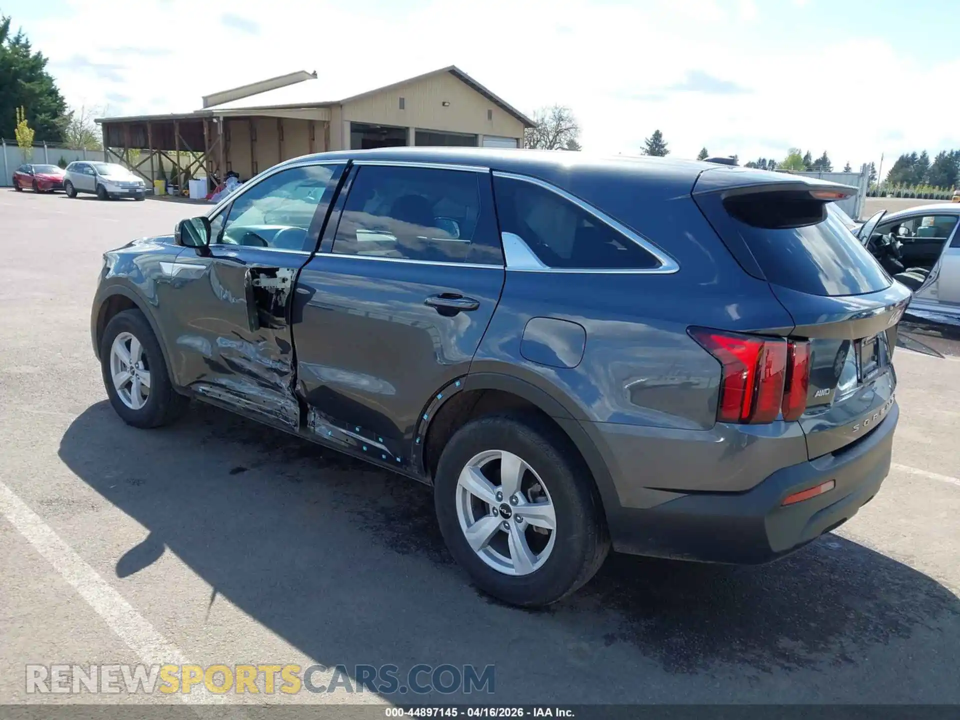 3 Photograph of a damaged car 5XYRGDLC7NG091690 KIA SORENTO 2022