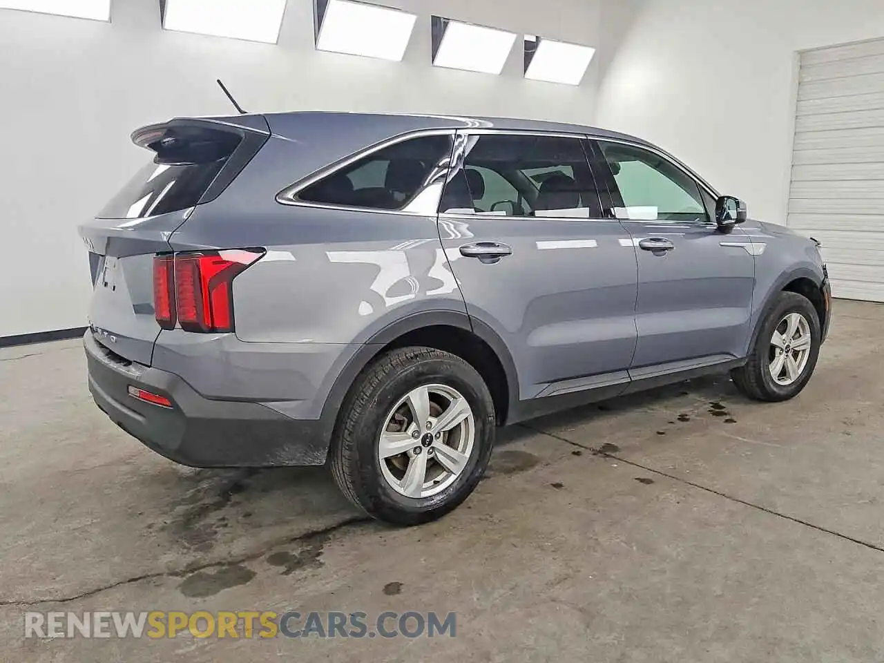 3 Photograph of a damaged car 5XYRGDLC7NG153380 KIA SORENTO 2022