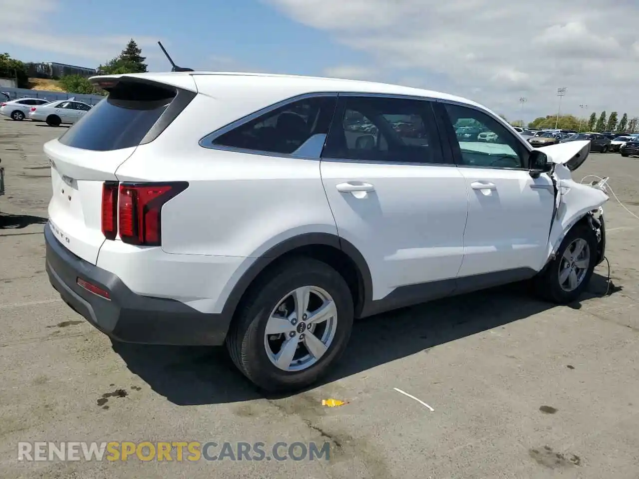 3 Photograph of a damaged car 5XYRGDLC8NG074980 KIA SORENTO 2022