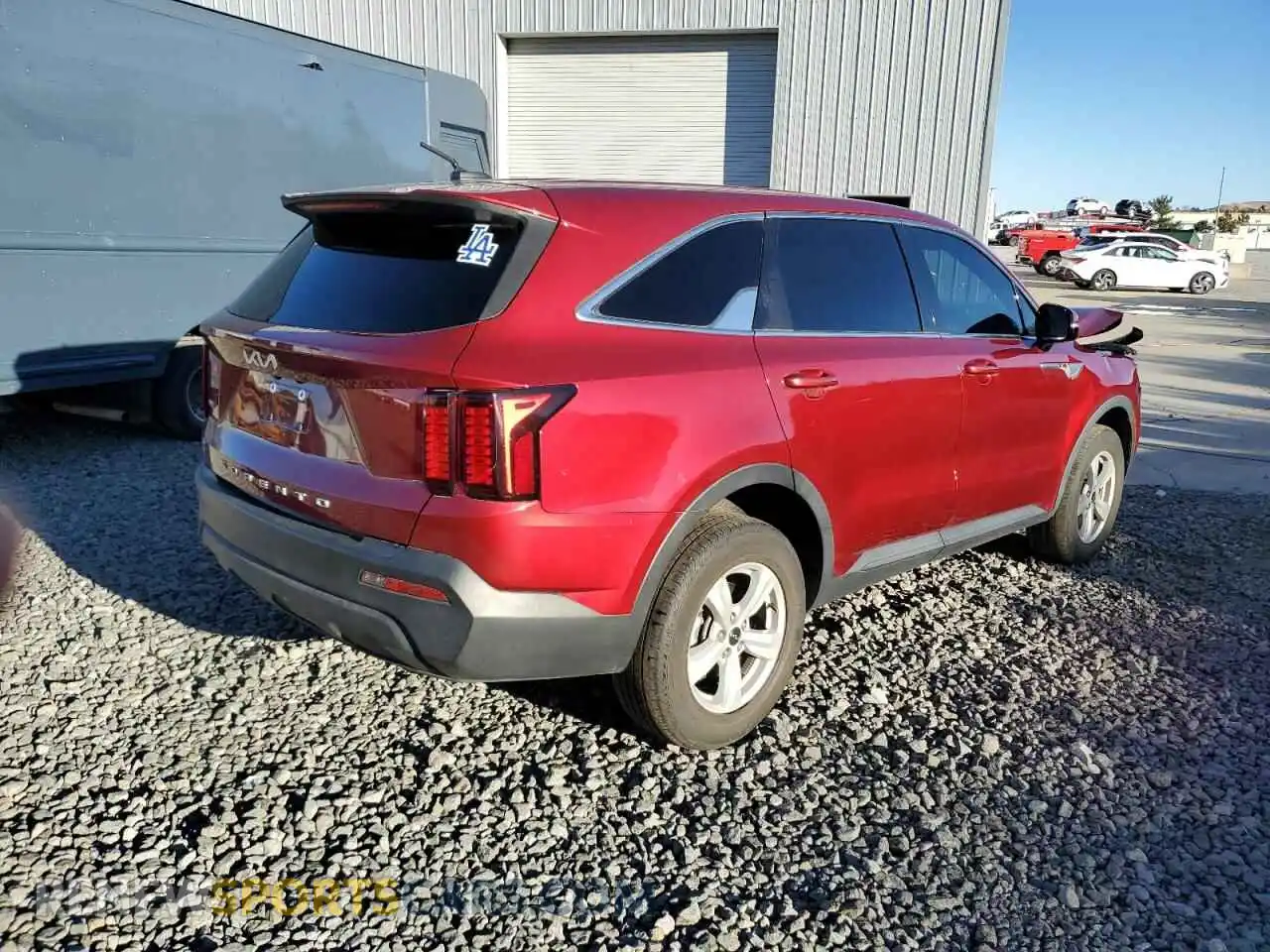 3 Photograph of a damaged car 5XYRGDLC8NG107671 KIA SORENTO 2022