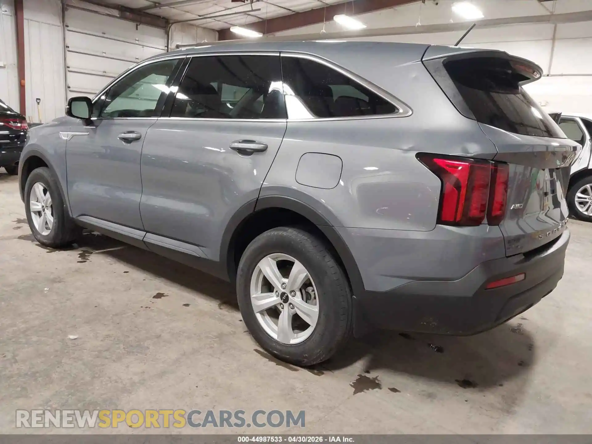3 Photograph of a damaged car 5XYRGDLC8NG117455 KIA SORENTO 2022