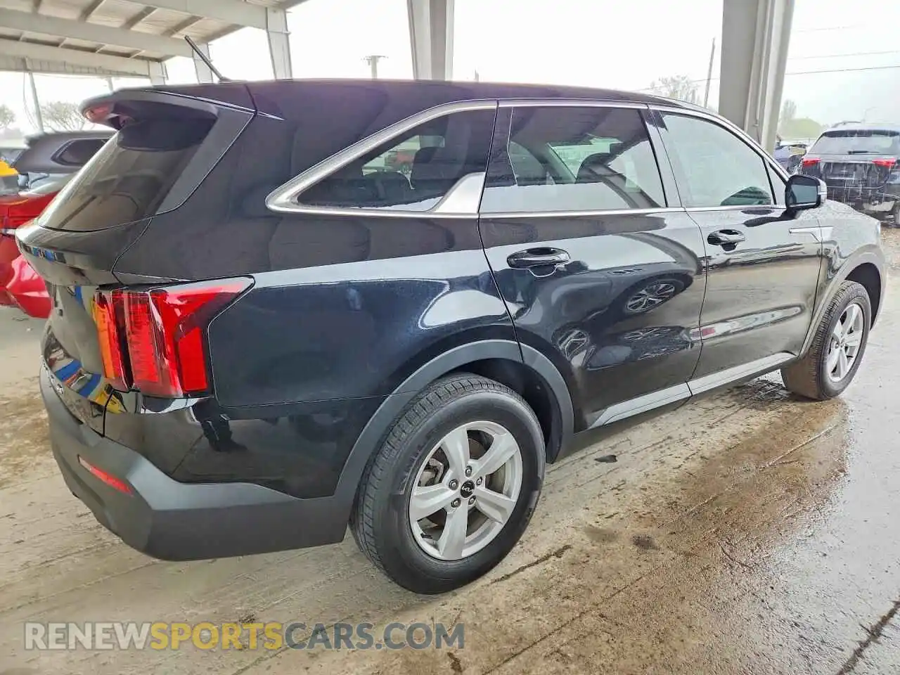 3 Photograph of a damaged car 5XYRGDLC9NG085079 KIA SORENTO 2022