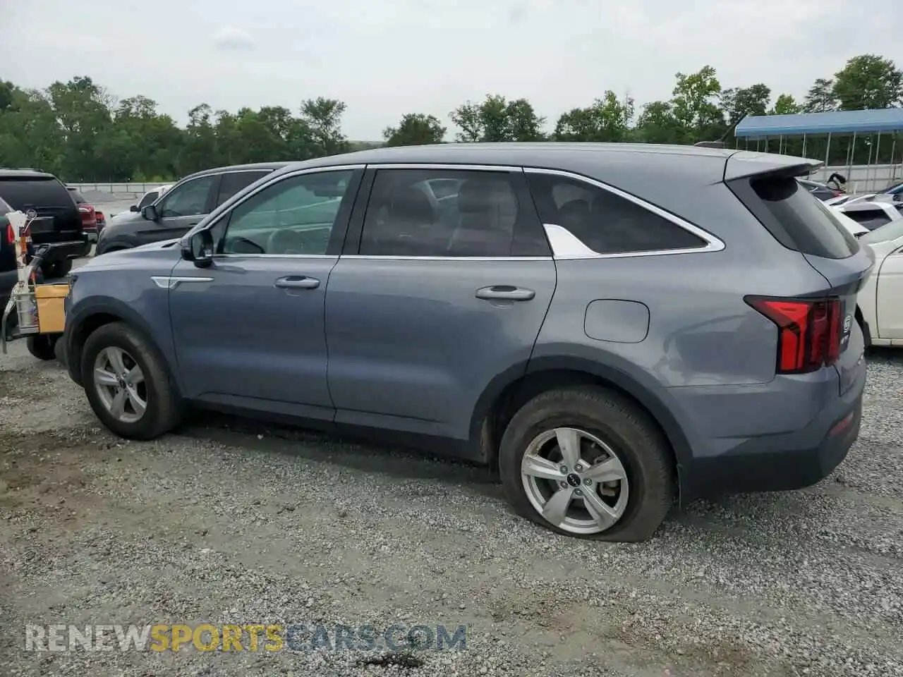 2 Photograph of a damaged car 5XYRGDLCXNG113892 KIA SORENTO 2022