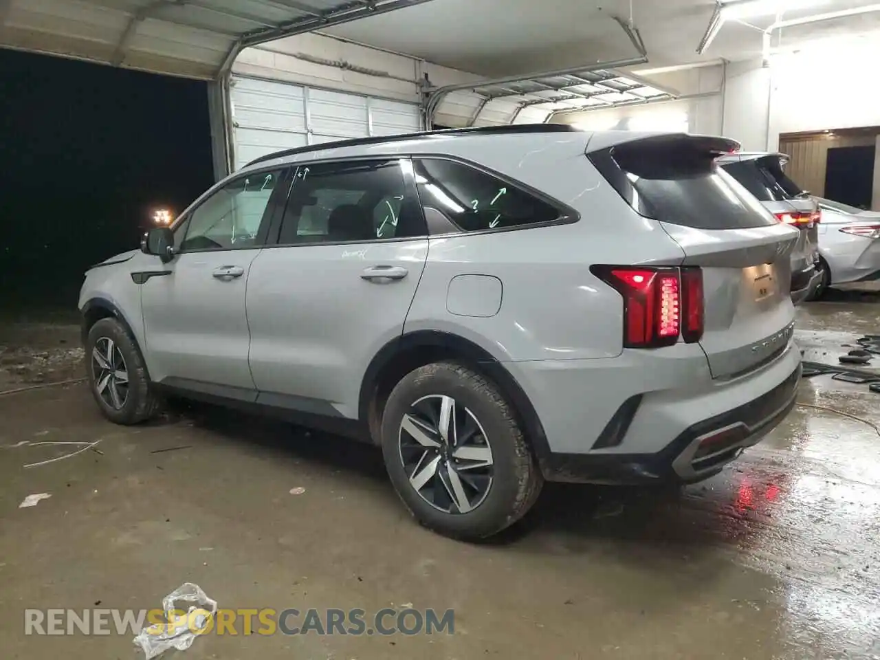 2 Photograph of a damaged car 5XYRH4LF2NG109584 KIA SORENTO 2022