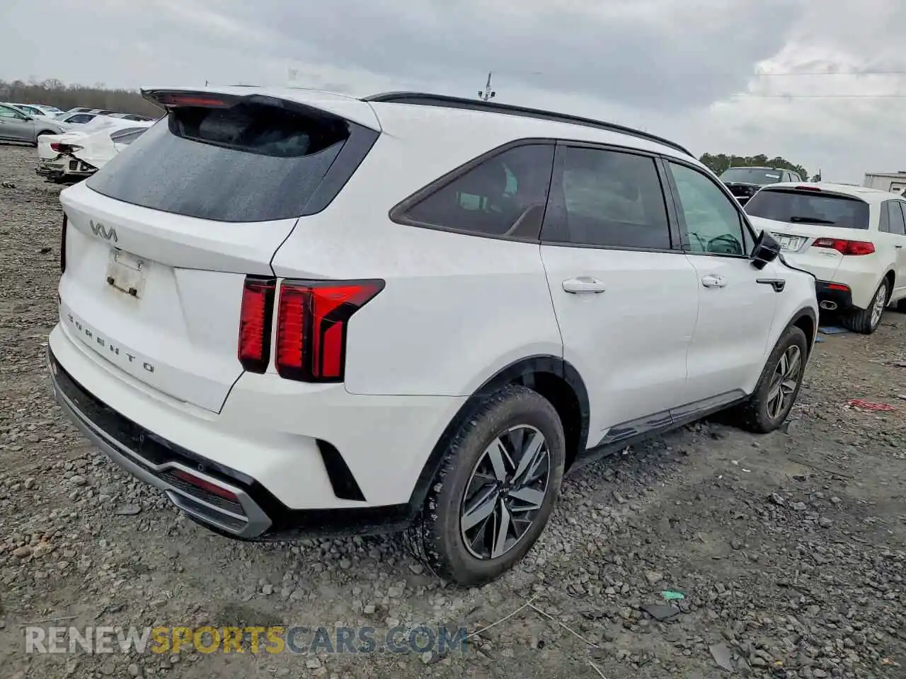3 Photograph of a damaged car 5XYRH4LF3NG128273 KIA SORENTO 2022