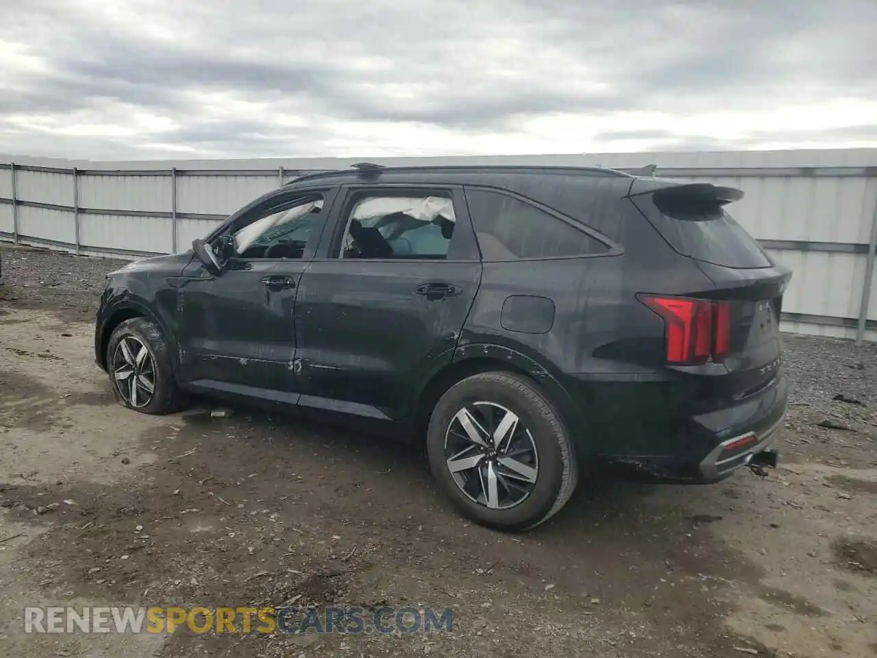2 Photograph of a damaged car 5XYRH4LF9NG104561 KIA SORENTO 2022