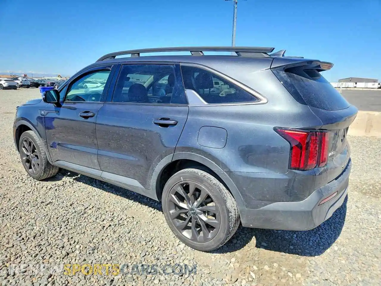2 Photograph of a damaged car 5XYRHDLF3NG075946 KIA SORENTO 2022