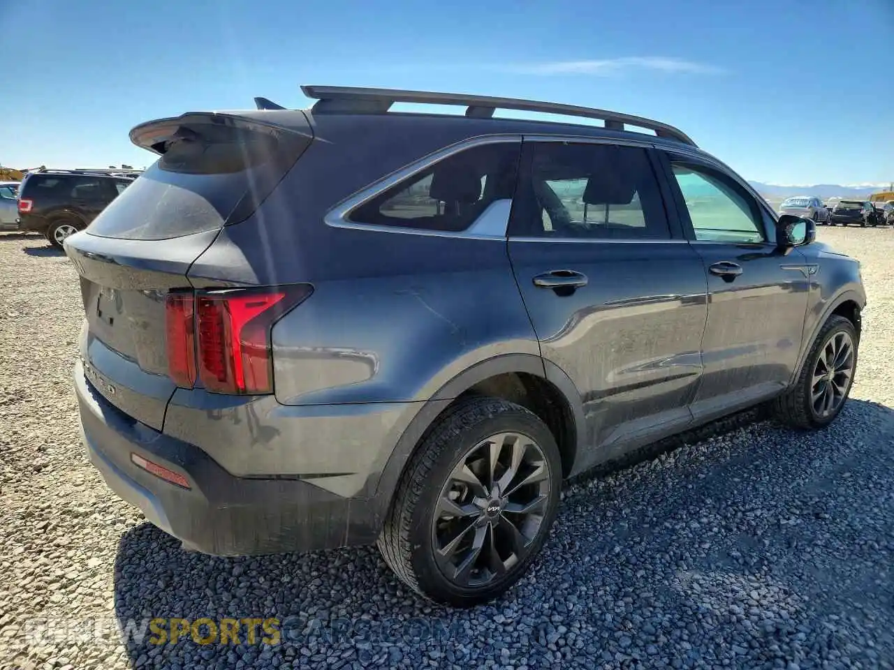 3 Photograph of a damaged car 5XYRHDLF3NG075946 KIA SORENTO 2022