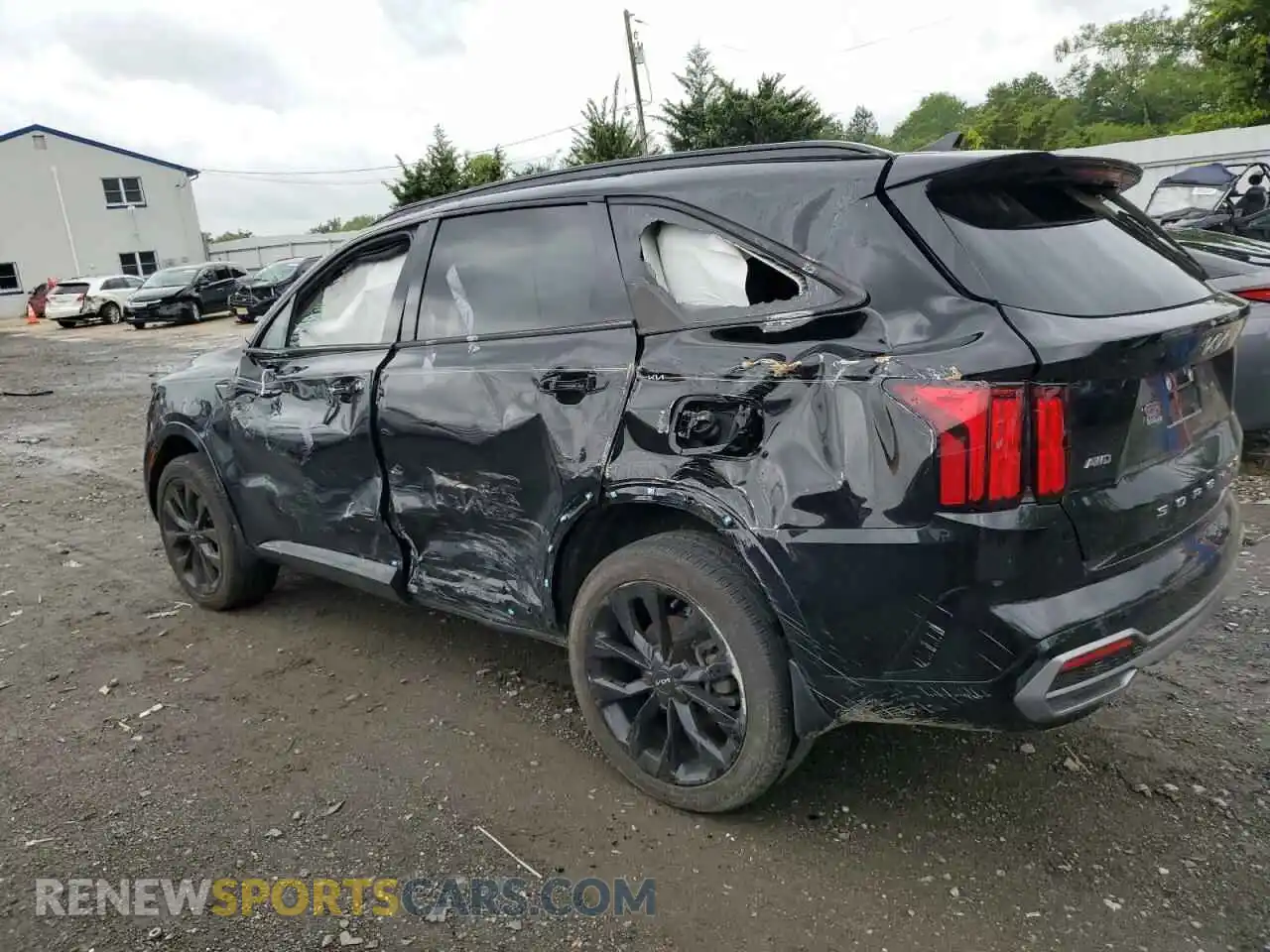 2 Photograph of a damaged car 5XYRKDLF0NG103980 KIA SORENTO 2022
