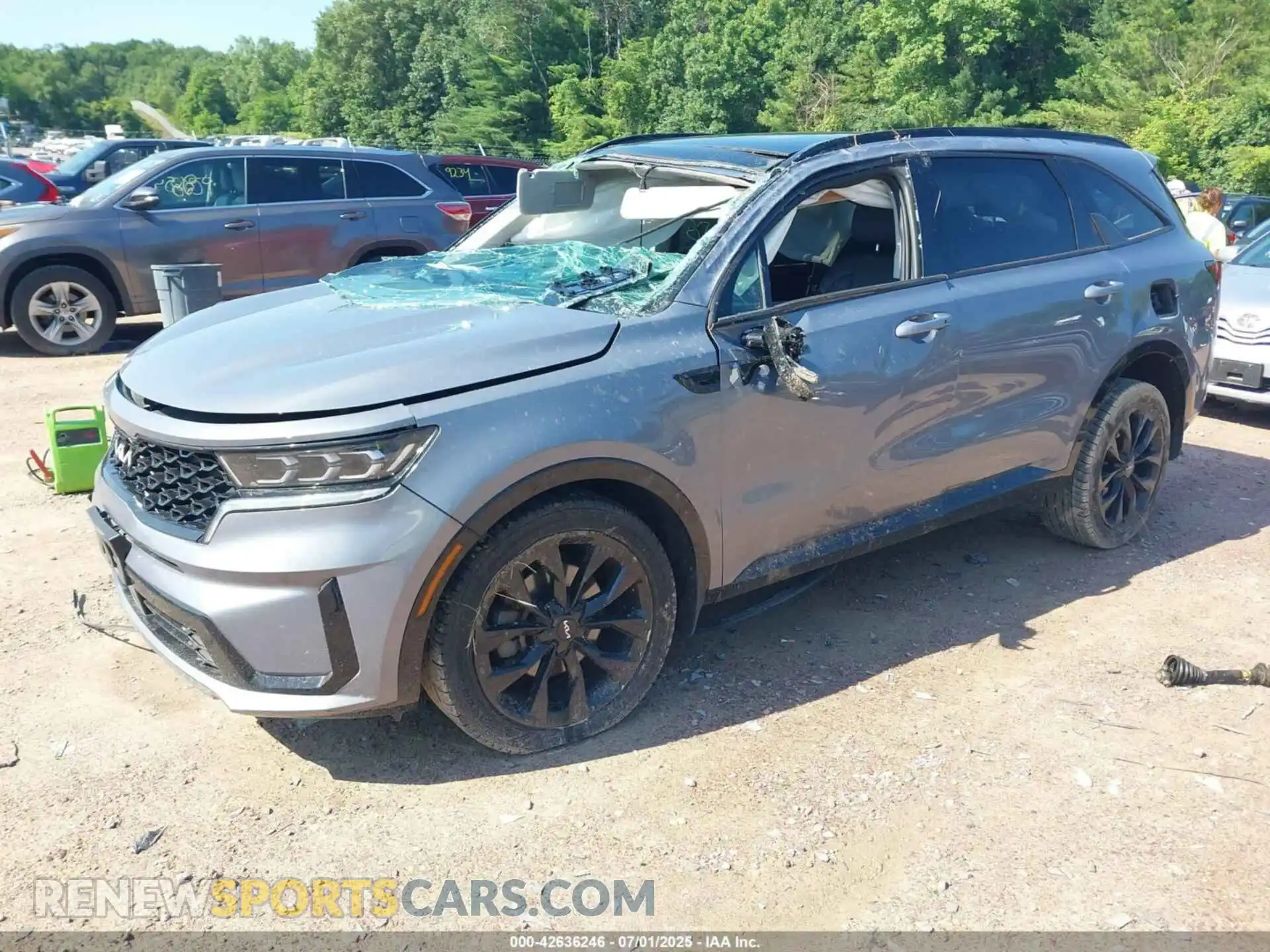 2 Photograph of a damaged car 5XYRKDLF0NG152919 KIA SORENTO 2022