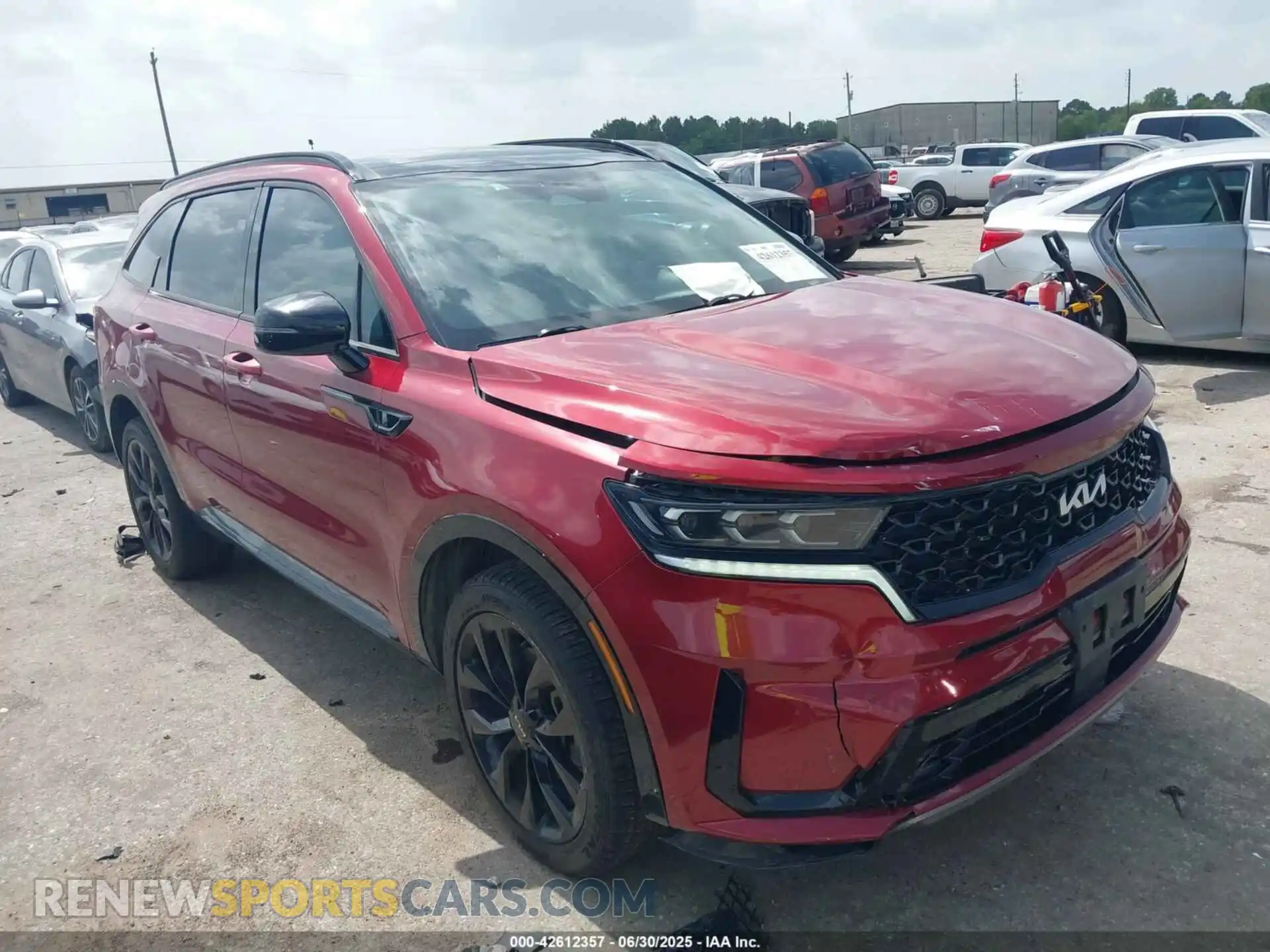 1 Photograph of a damaged car 5XYRKDLF3NG111068 KIA SORENTO 2022