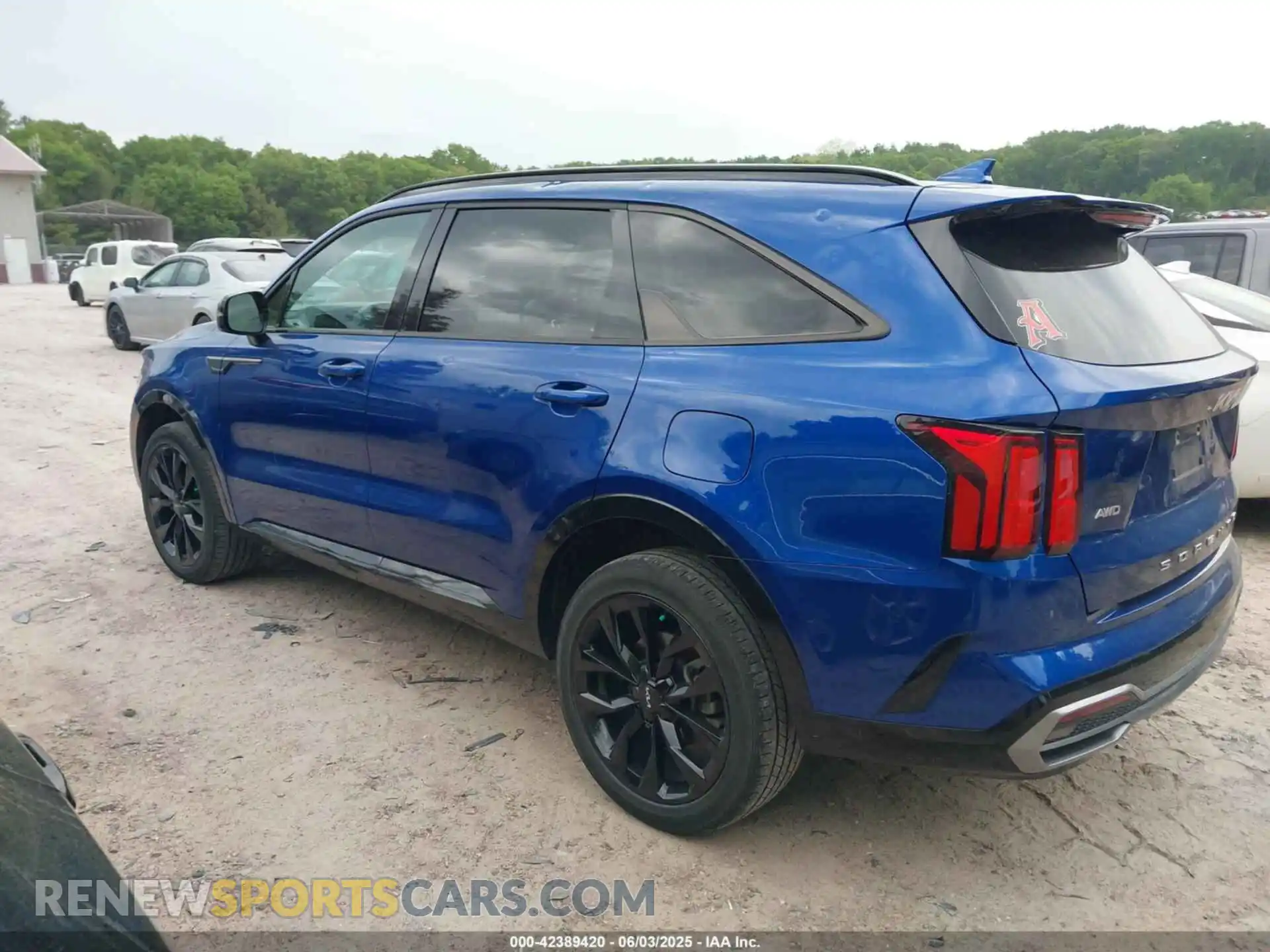 3 fotografías del automóvil dañado 5XYRKDLFXNG158260 KIA SORENTO 2022
