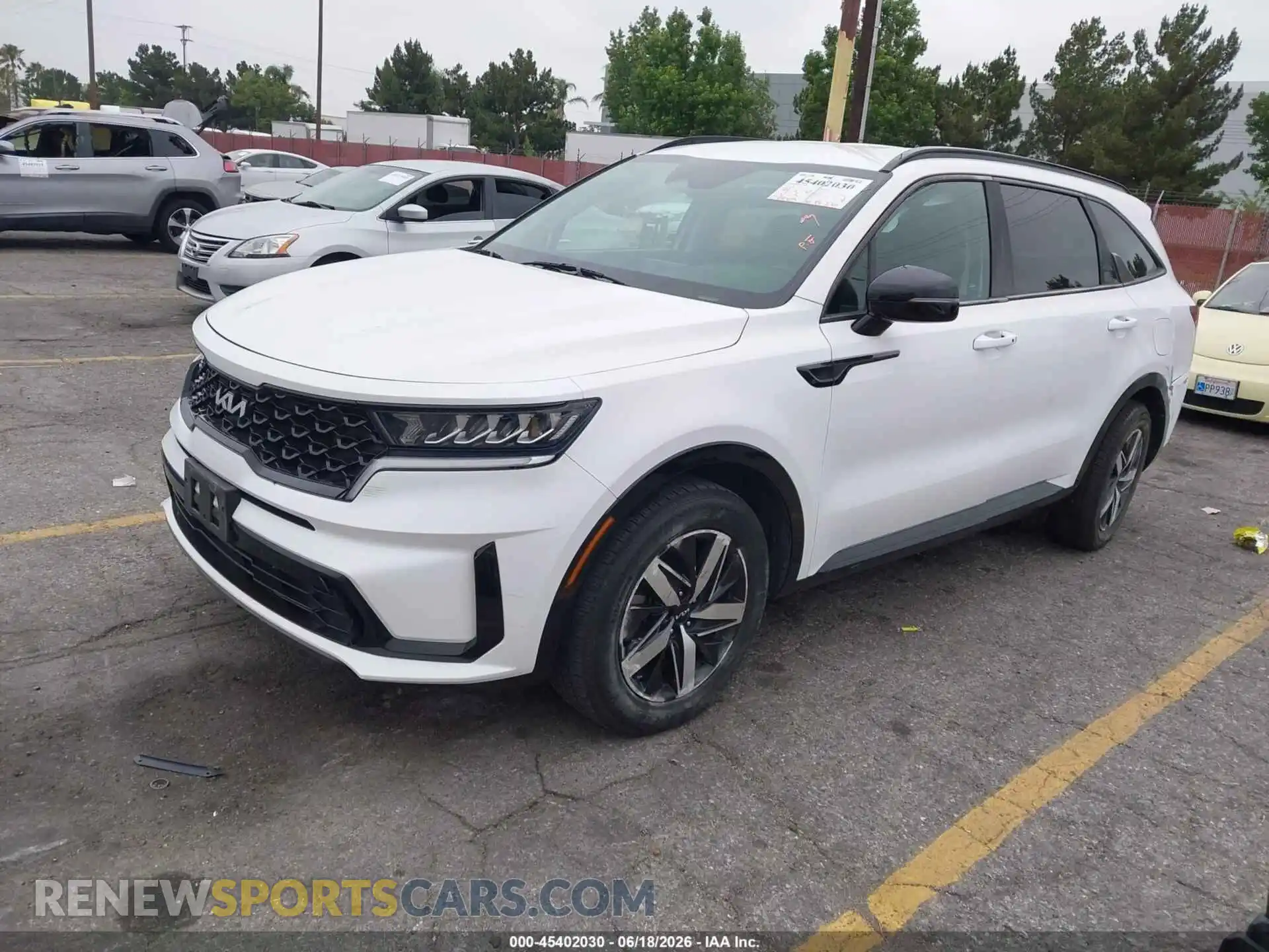 2 Photograph of a damaged car 5XYRL4LC3NG132229 KIA SORENTO 2022