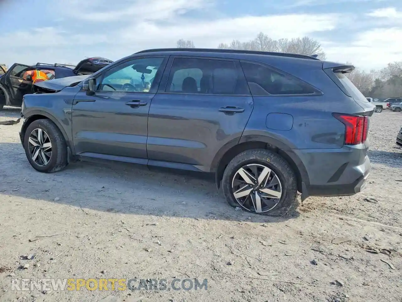 2 Photograph of a damaged car 5XYRL4LC4NG099791 KIA SORENTO 2022