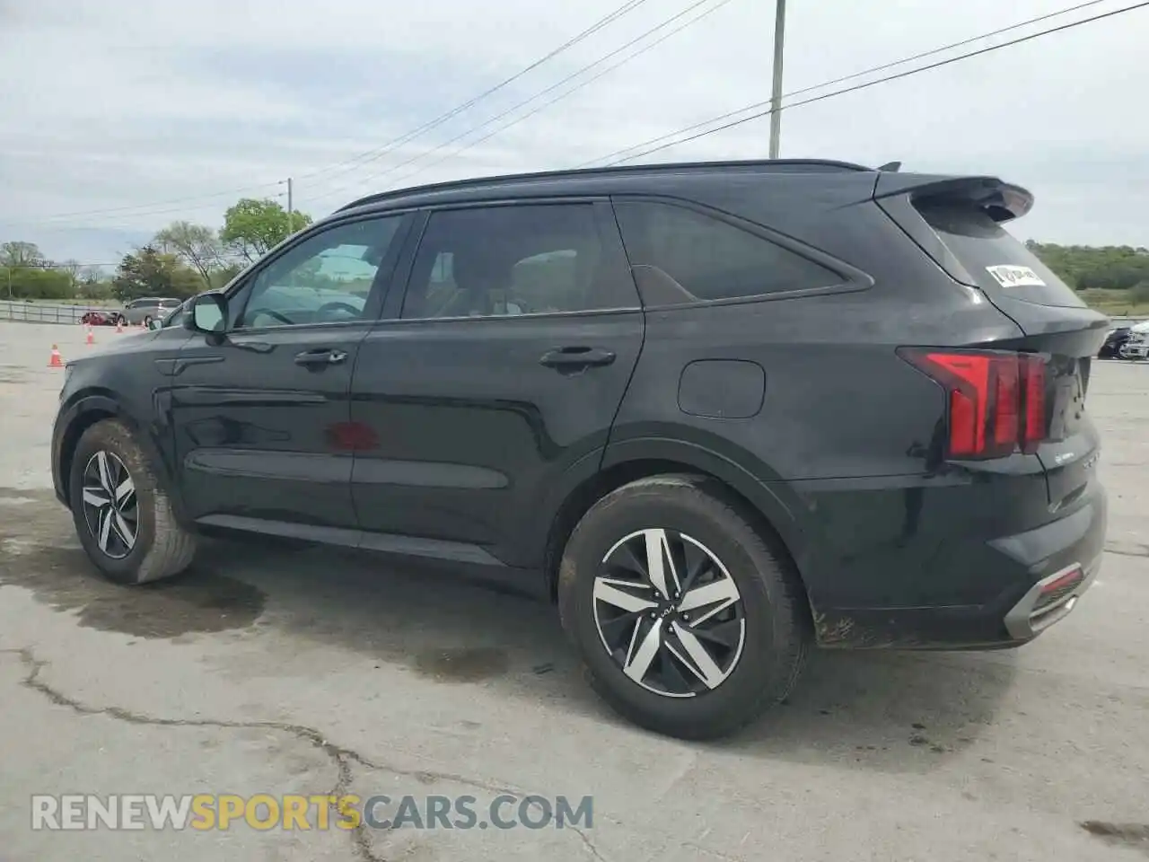 2 Photograph of a damaged car 5XYRL4LC4NG159570 KIA SORENTO 2022