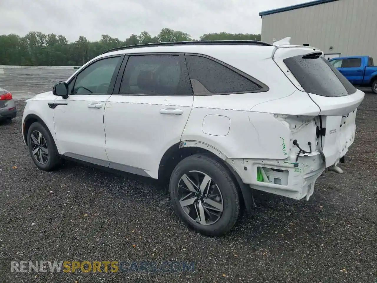 2 Photograph of a damaged car 5XYRL4LC6NG162731 KIA SORENTO 2022