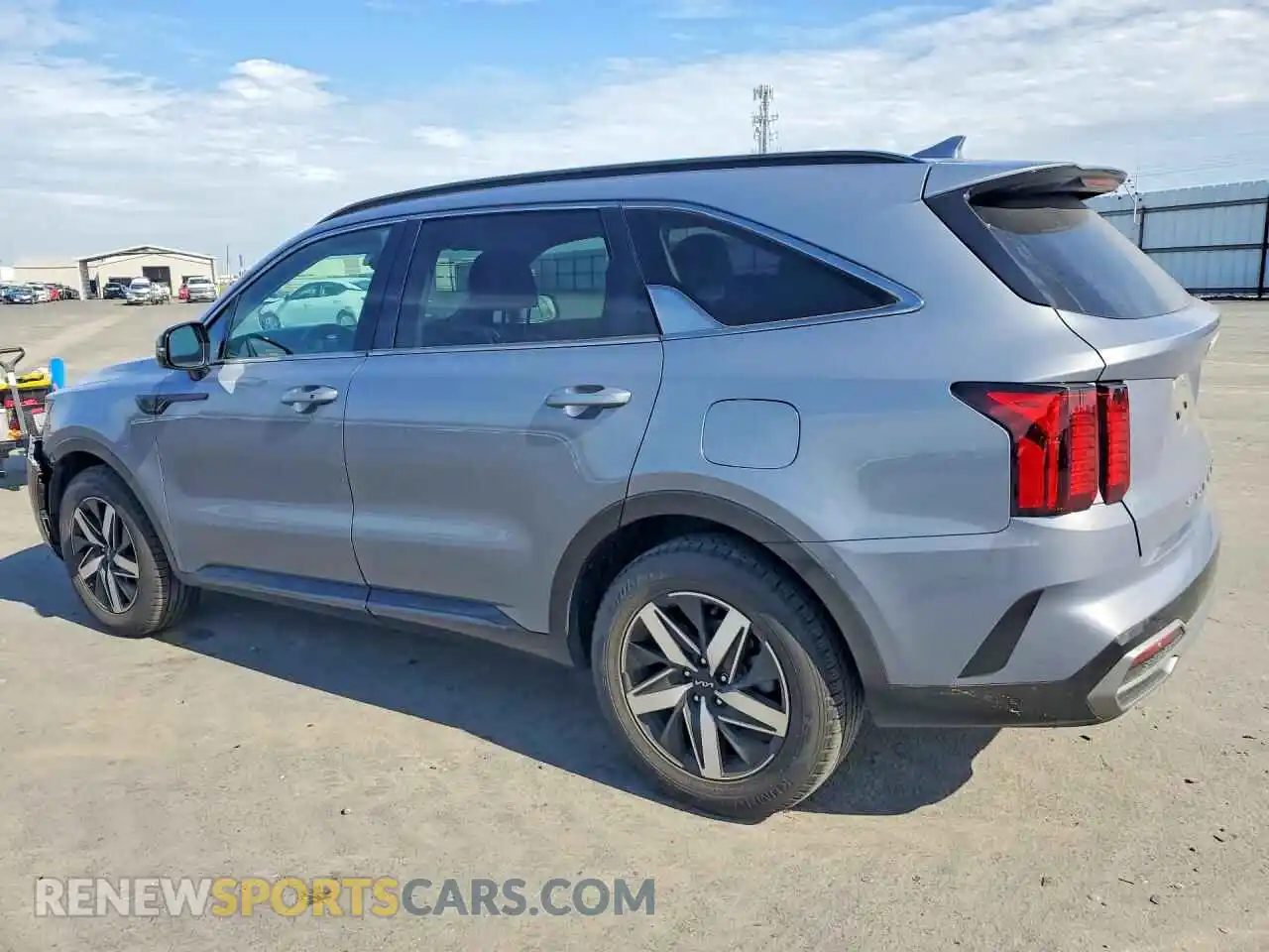 2 Photograph of a damaged car 5XYRL4LC7NG102473 KIA SORENTO 2022