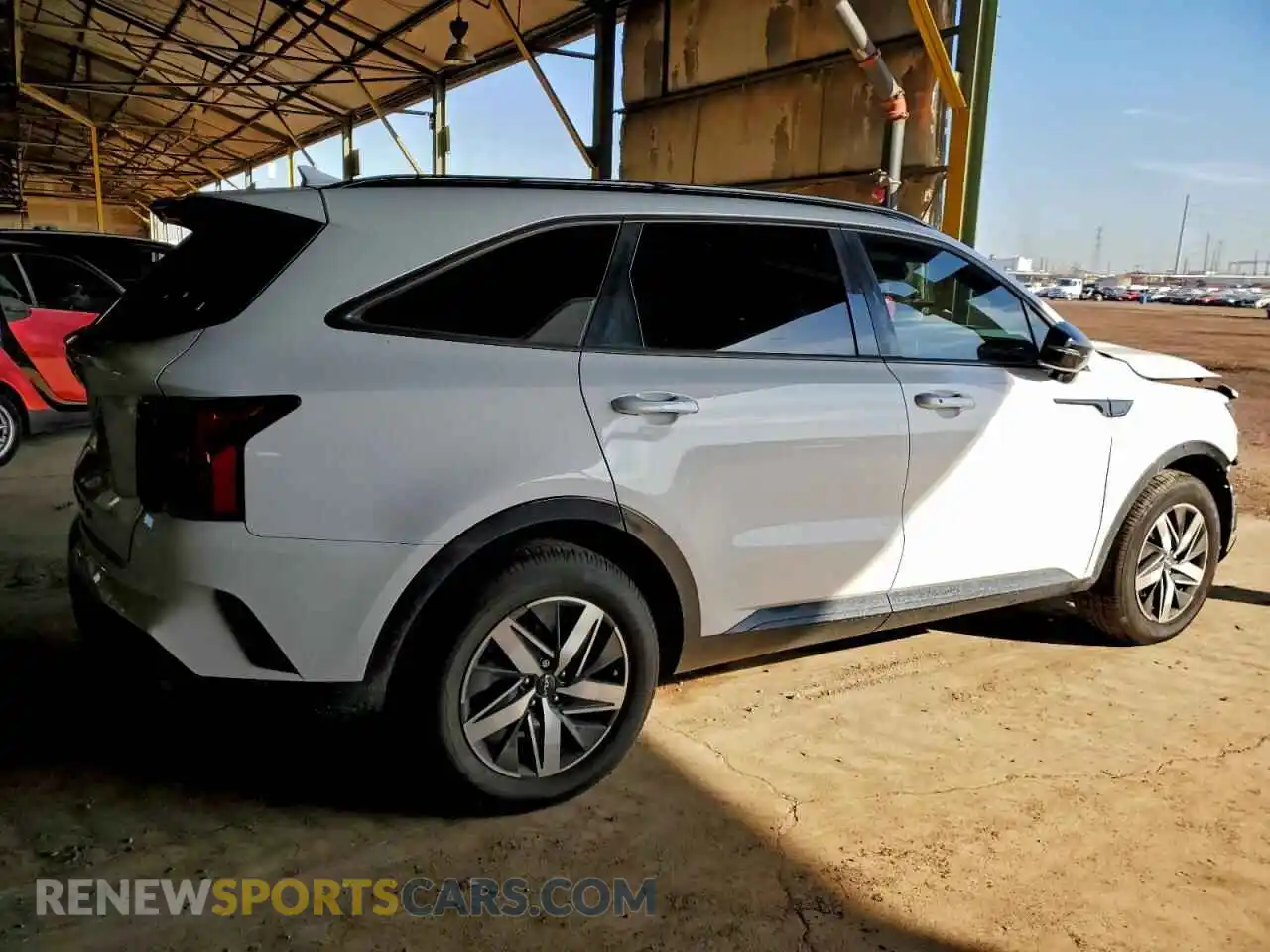3 Photograph of a damaged car 5XYRL4LC7NG125512 KIA SORENTO 2022