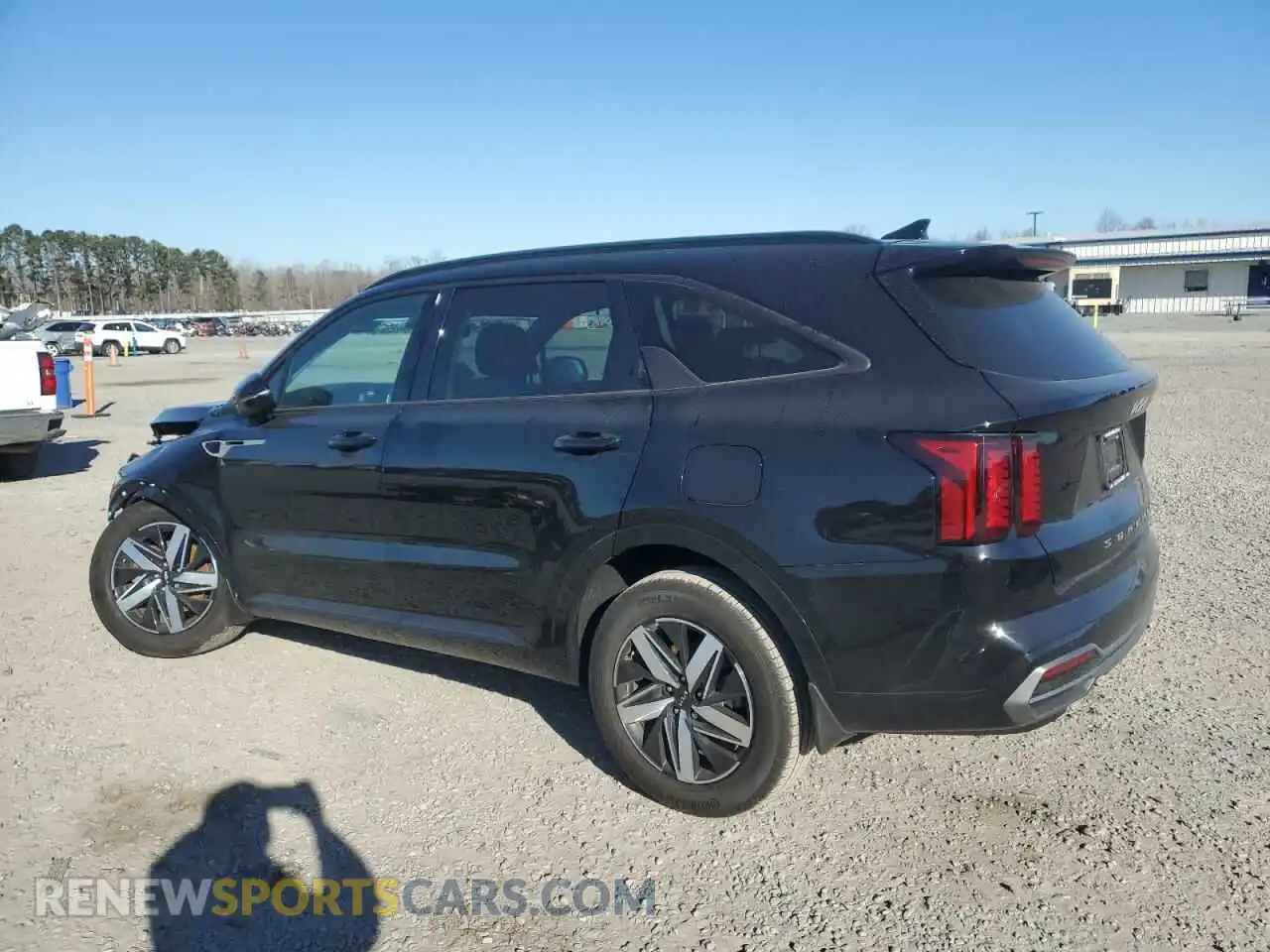 2 Photograph of a damaged car 5XYRL4LC7NG159577 KIA SORENTO 2022