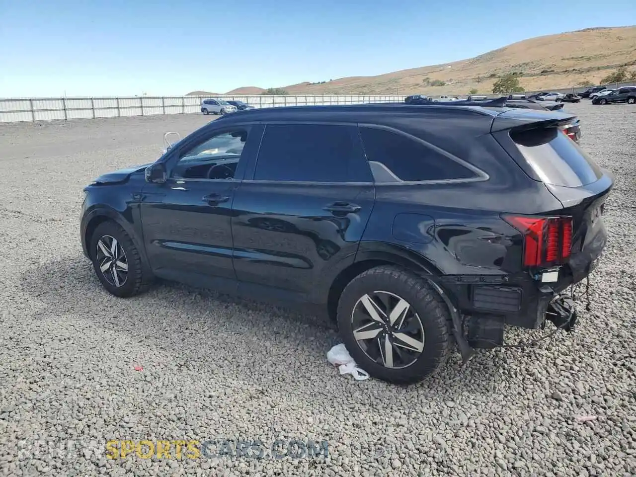 2 Photograph of a damaged car 5XYRL4LCXNG142529 KIA SORENTO 2022