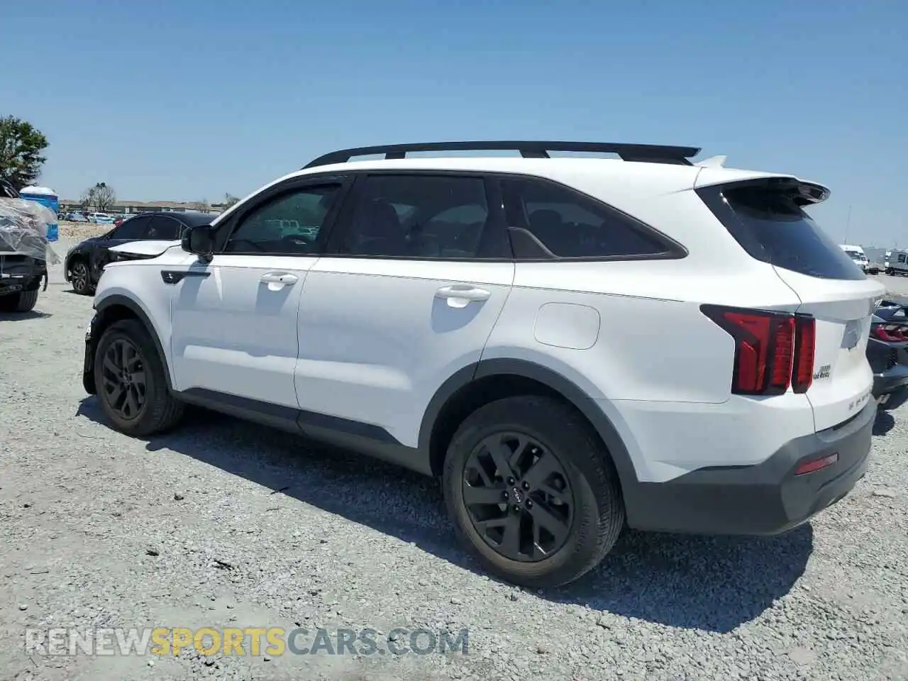 2 Photograph of a damaged car 5XYRLDLC5NG121703 KIA SORENTO 2022