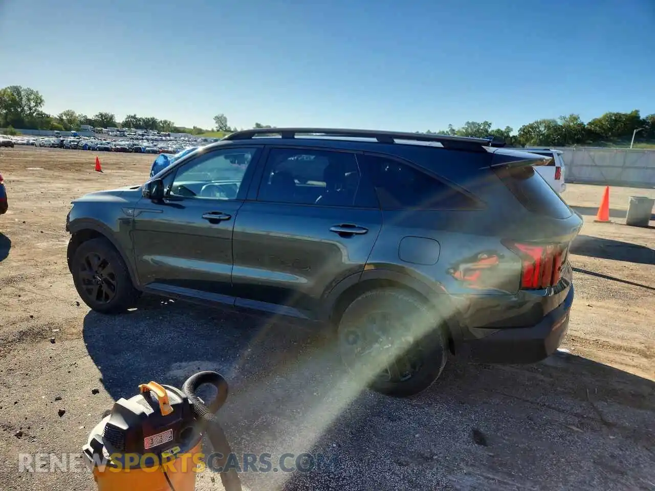 2 Photograph of a damaged car 5XYRLDLC5NG124388 KIA SORENTO 2022