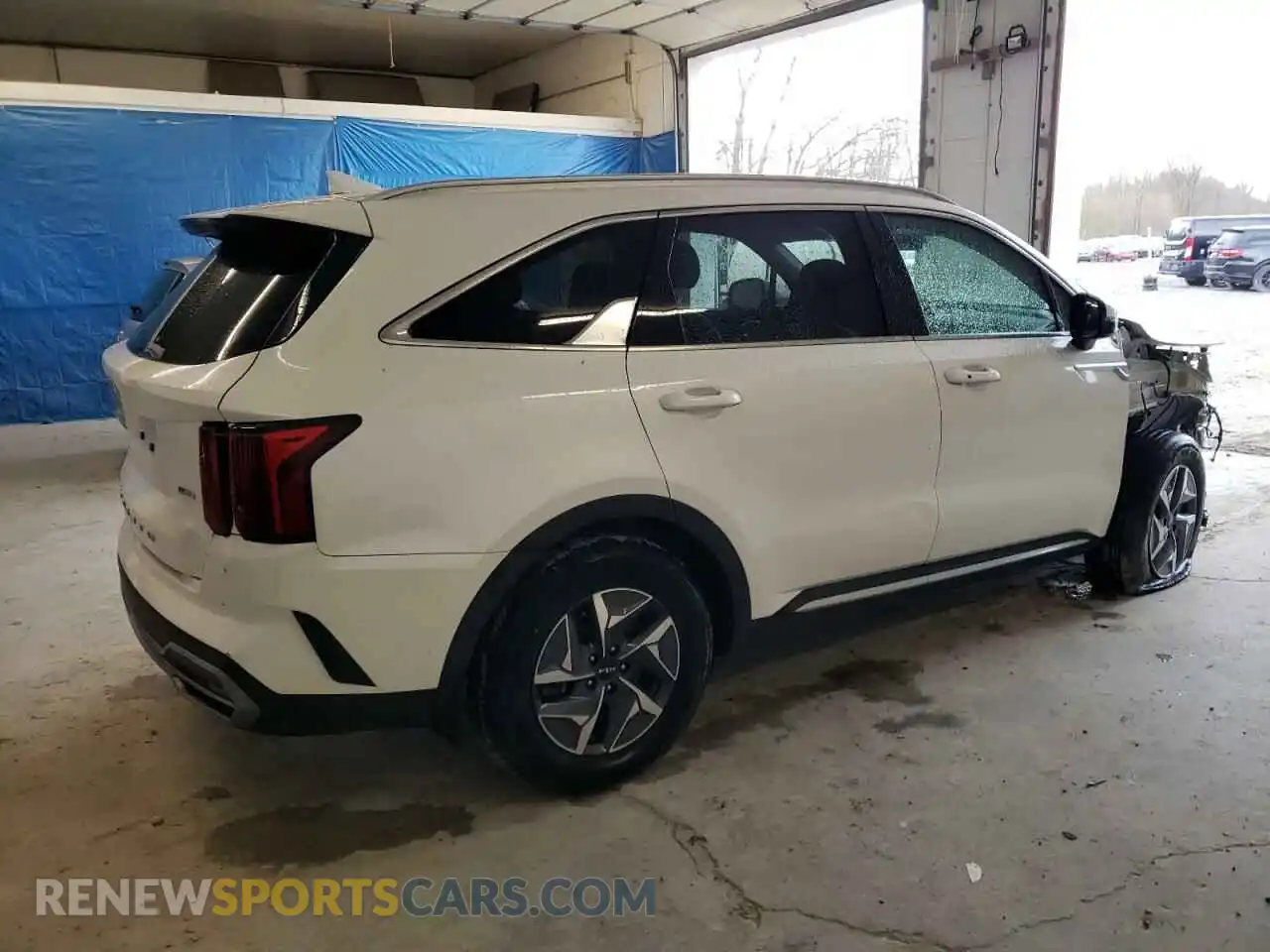 3 Photograph of a damaged car KNDRGDLG0N5085855 KIA SORENTO 2022