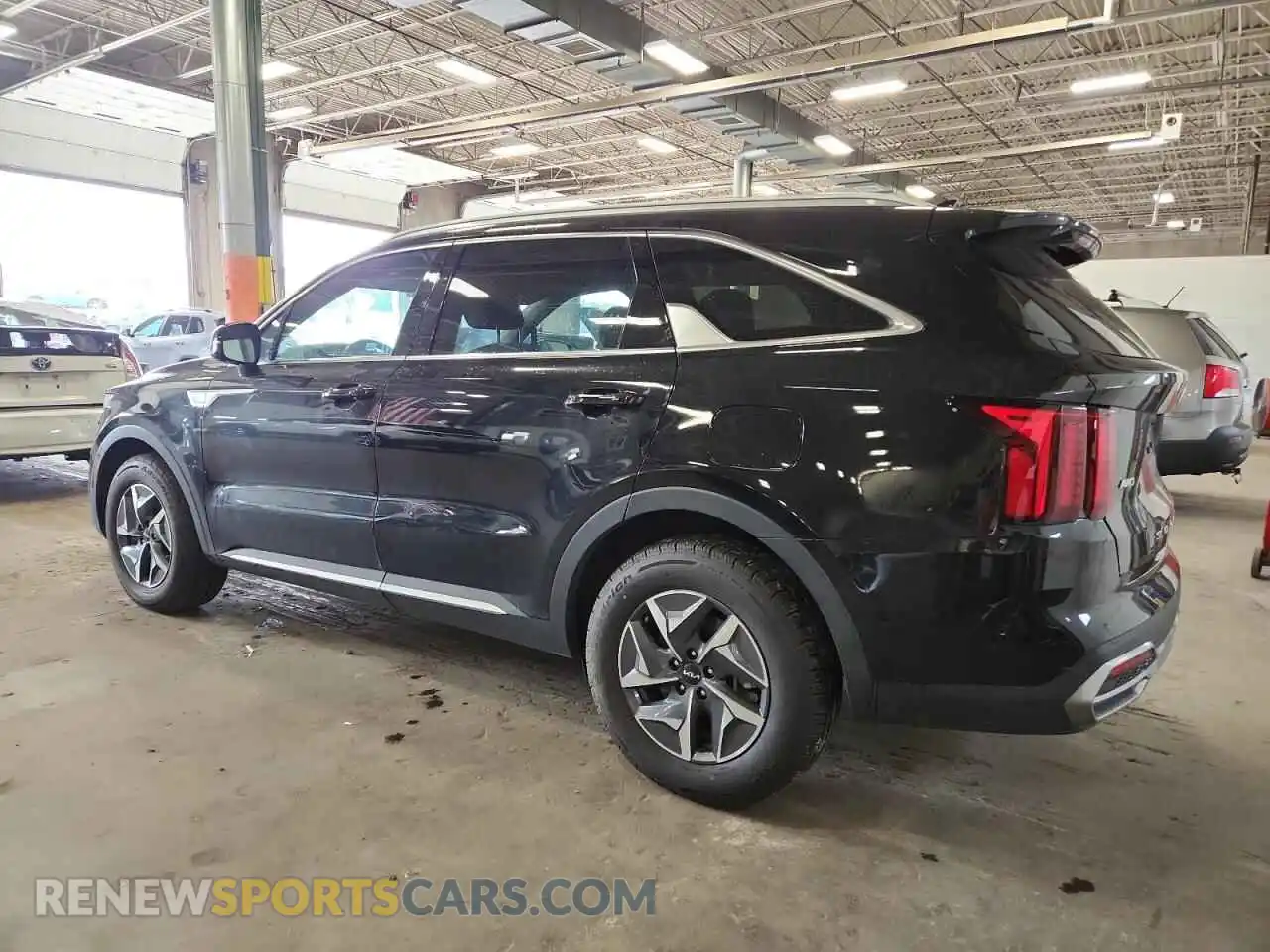 2 Photograph of a damaged car KNDRGDLG8N5081004 KIA SORENTO 2022