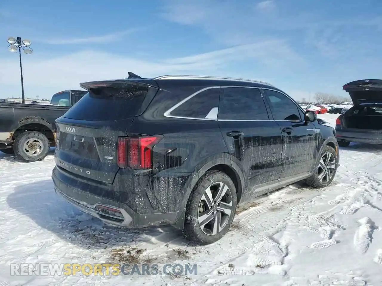 3 Photograph of a damaged car KNDRHDLG3N5117372 KIA SORENTO 2022
