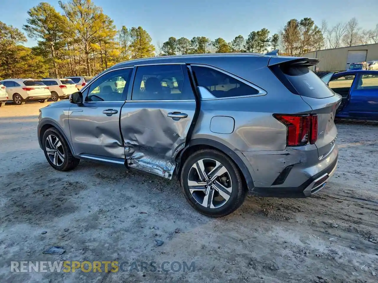 2 Photograph of a damaged car KNDRHDLGXN5084256 KIA SORENTO 2022